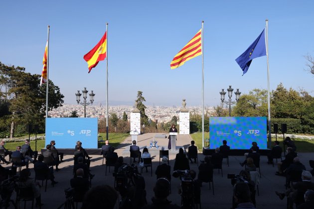 Banderas presentacion Barcelona Open Banco Sabadell Sergi Alcàzar