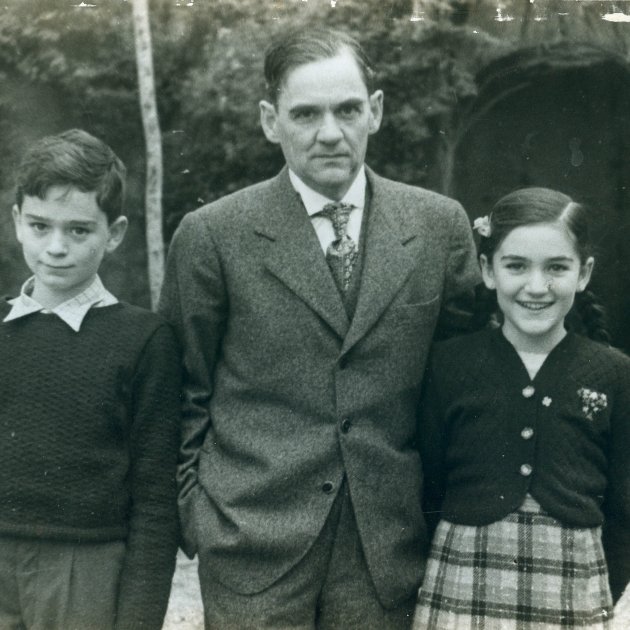 Manuel Reventós y sus hijos, Joan i Ma Victòria. Archivo Família Reventós.
