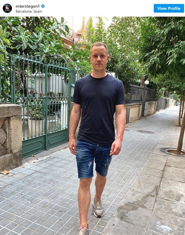 ter stegen paseando