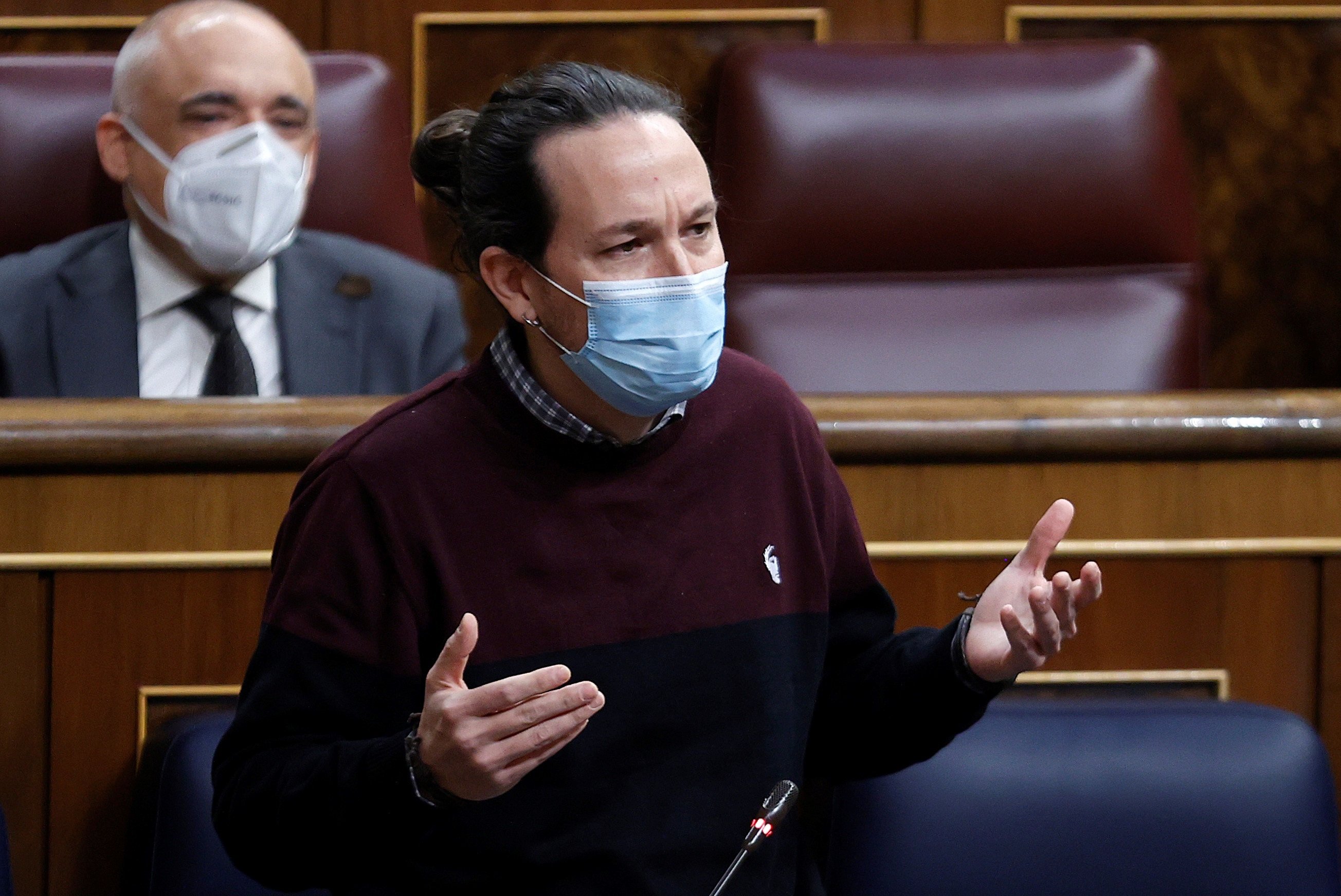 Iglesias s'acomiada denunciant la mà dreta de Casado per “comprar diputats"