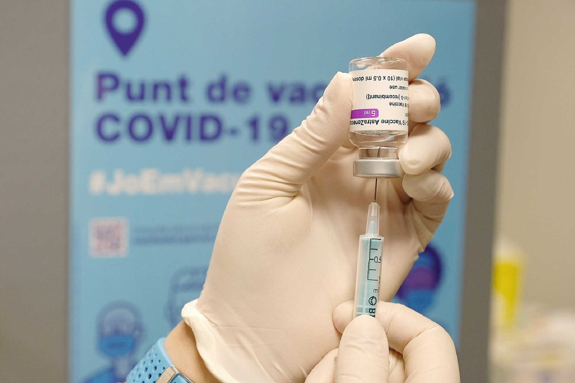 El toque de atención de Bruselas a AstraZeneca por las vacunas no entregadas