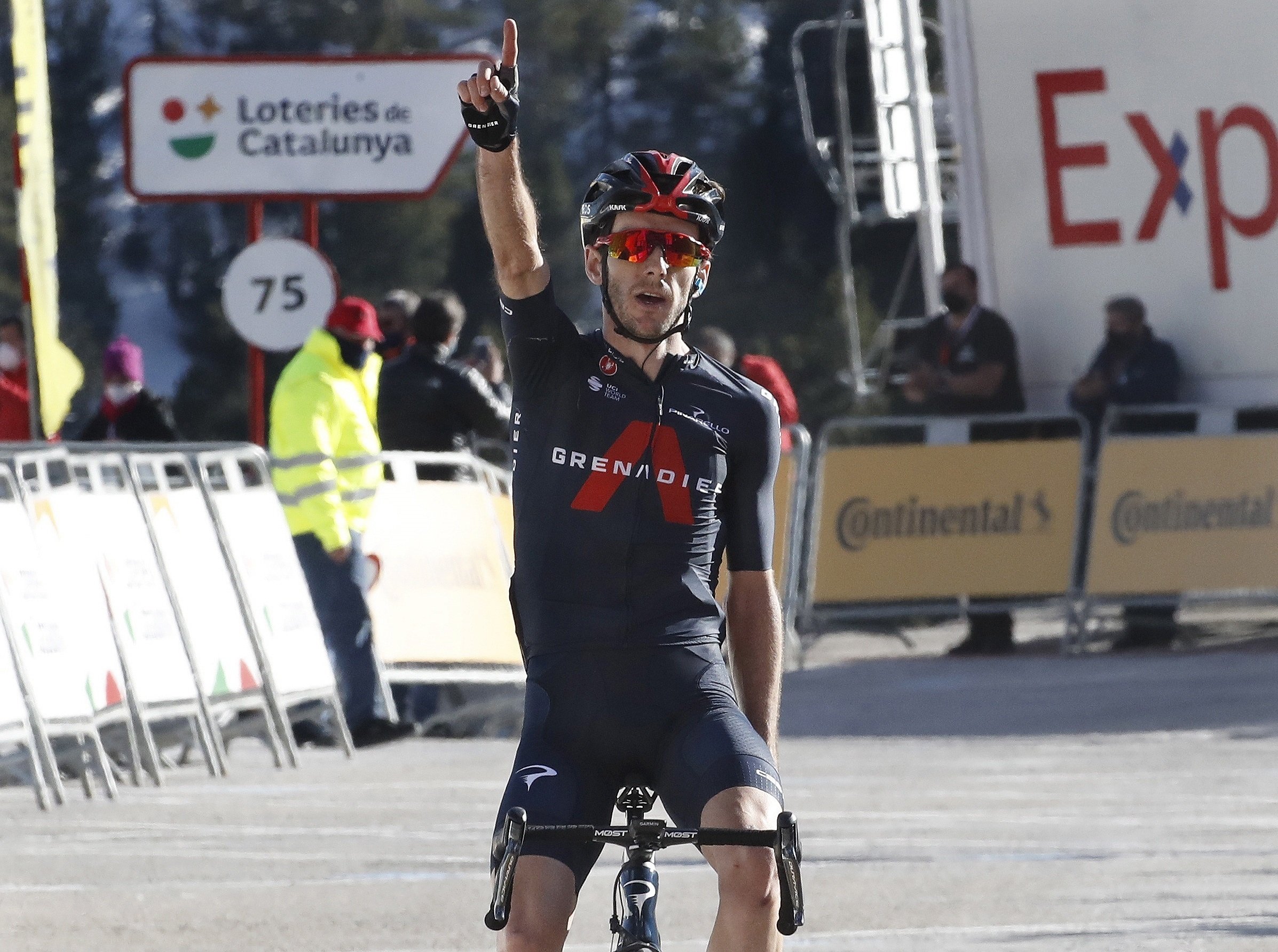 Adam Yates regna a Vallter 2000 i és el nou líder de la Volta a Catalunya