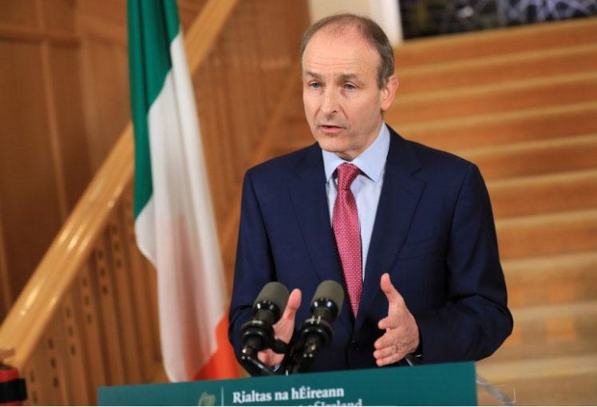 El primer ministre irlandès: "Jo també em vacunaré amb AstraZeneca"