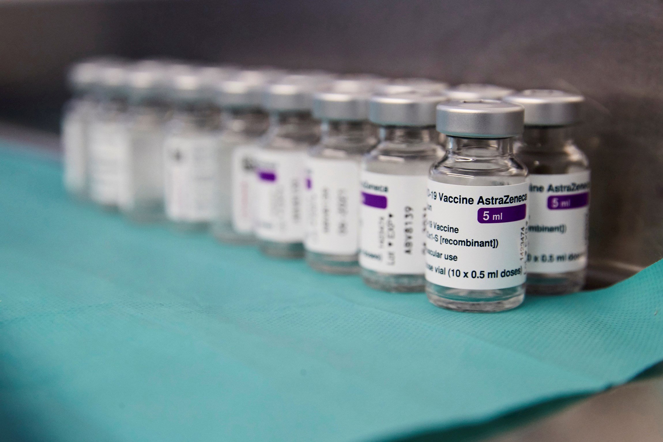 Los Países Bajos suspenden la vacunación de AstraZeneca a menores de 60 años