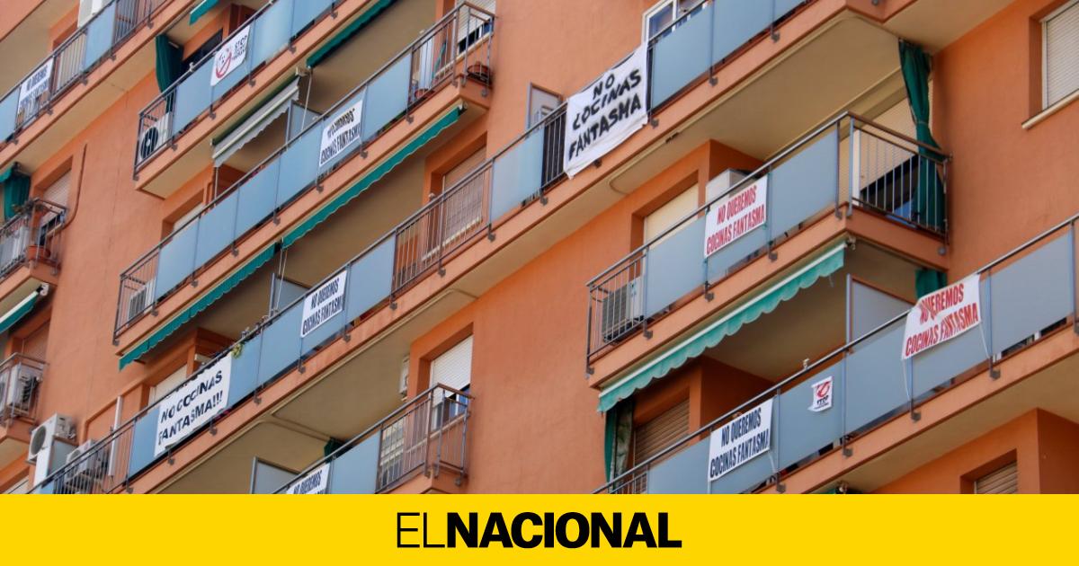Barcelona reacciona a les ‘dark kitchens’: suspèn la concessió de ...