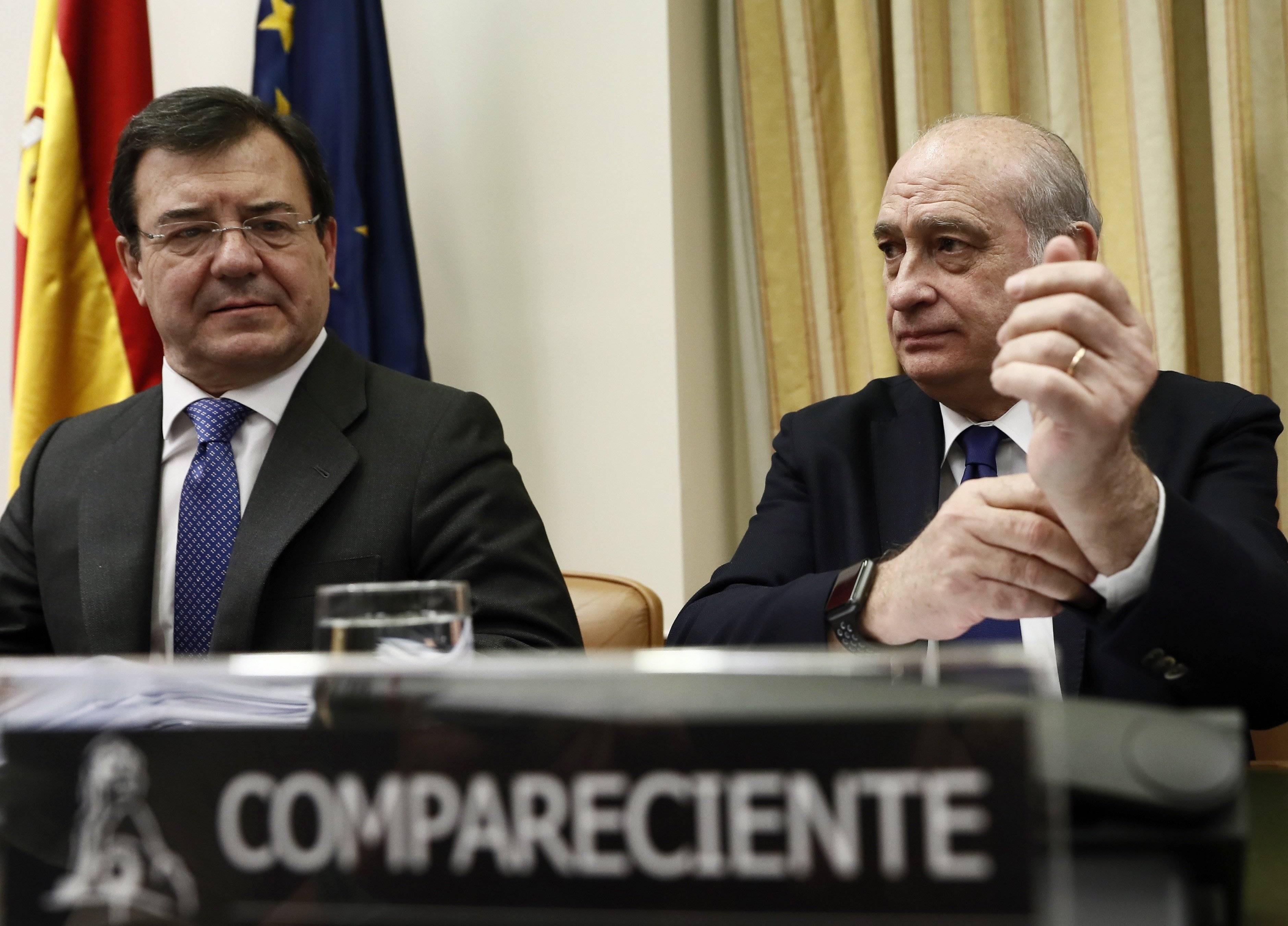 La oposición española ve acreditado el uso político de Interior con Fernández Díaz