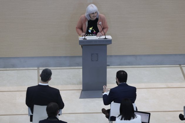 Dolors Sabater durante la intervención en el pleno de investidura 3 / Sergi Alcàzar