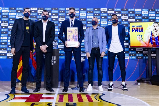 Pau Gasol Pierre Oriola Mirotic Jasikevicius Barca @FCB