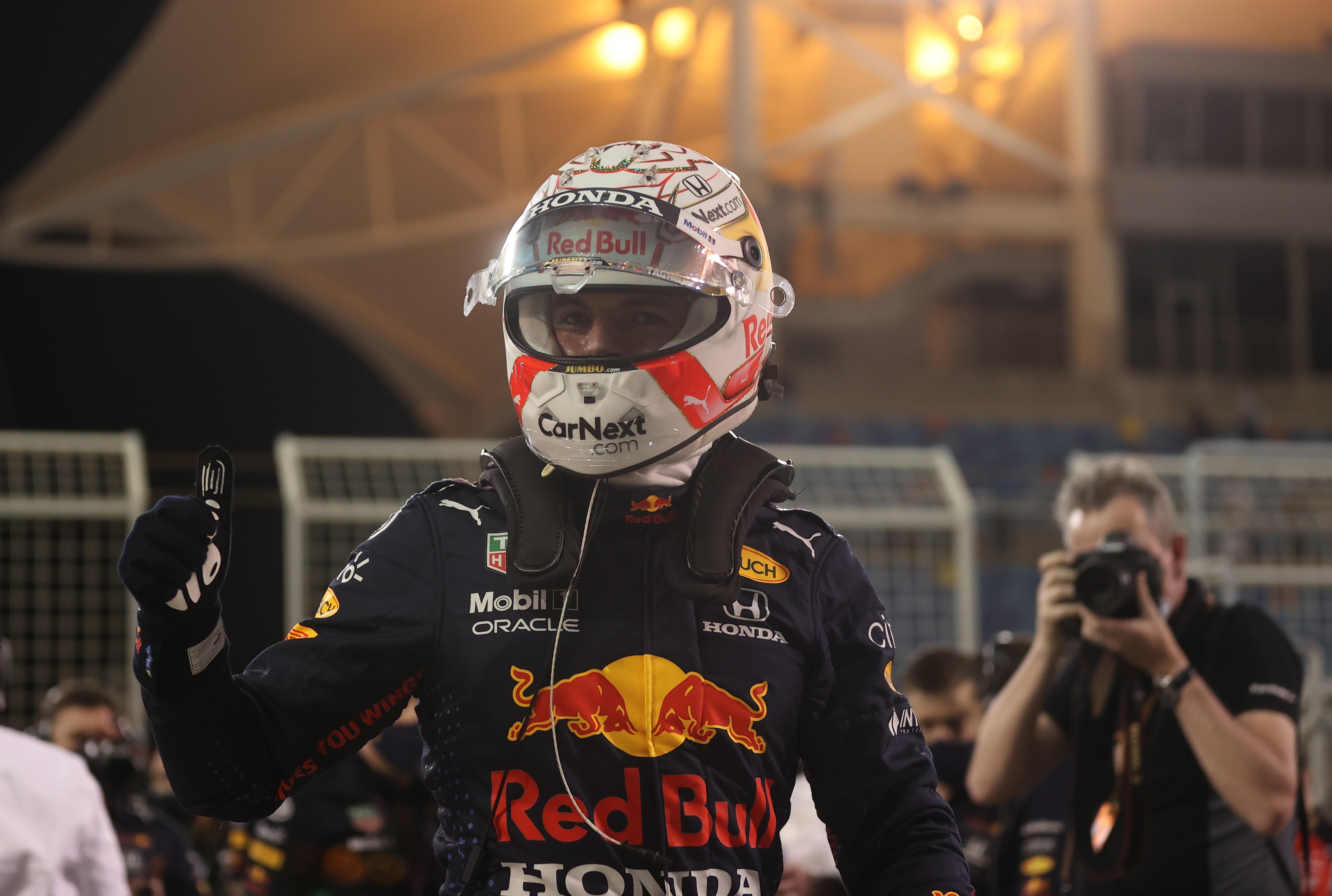 Fórmula 1: Verstappen se lleva la 'pole' en Bahrein, Sainz 8º y Alonso 9º