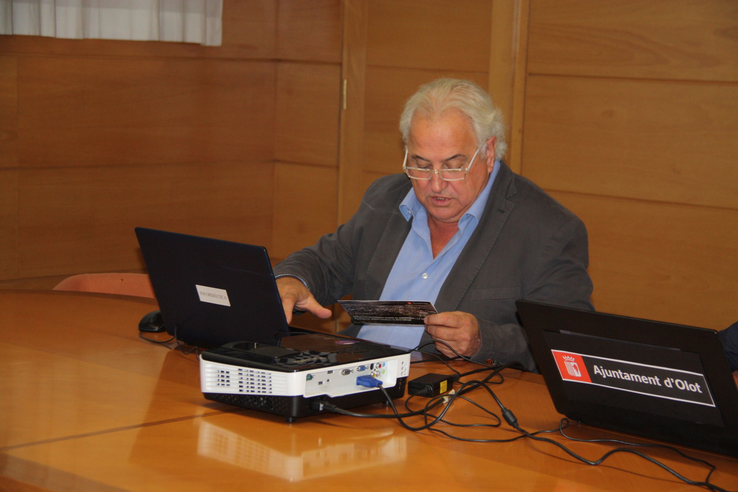 Empieza la consulta: ¿Olot tiene que dejar de organizar los correbous?