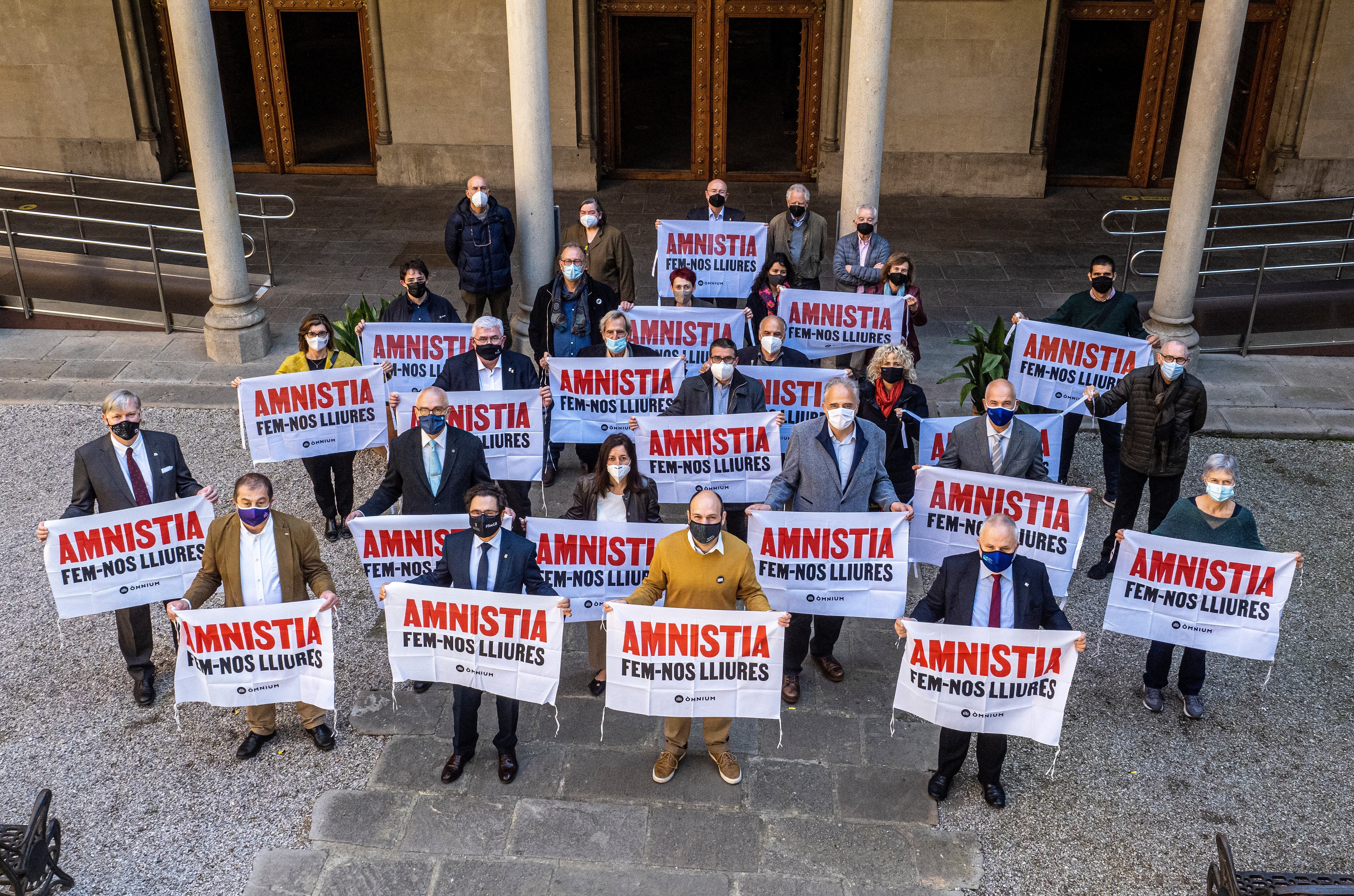 Universitats catalanes i internacionals reclamen l'amnistia per als presos