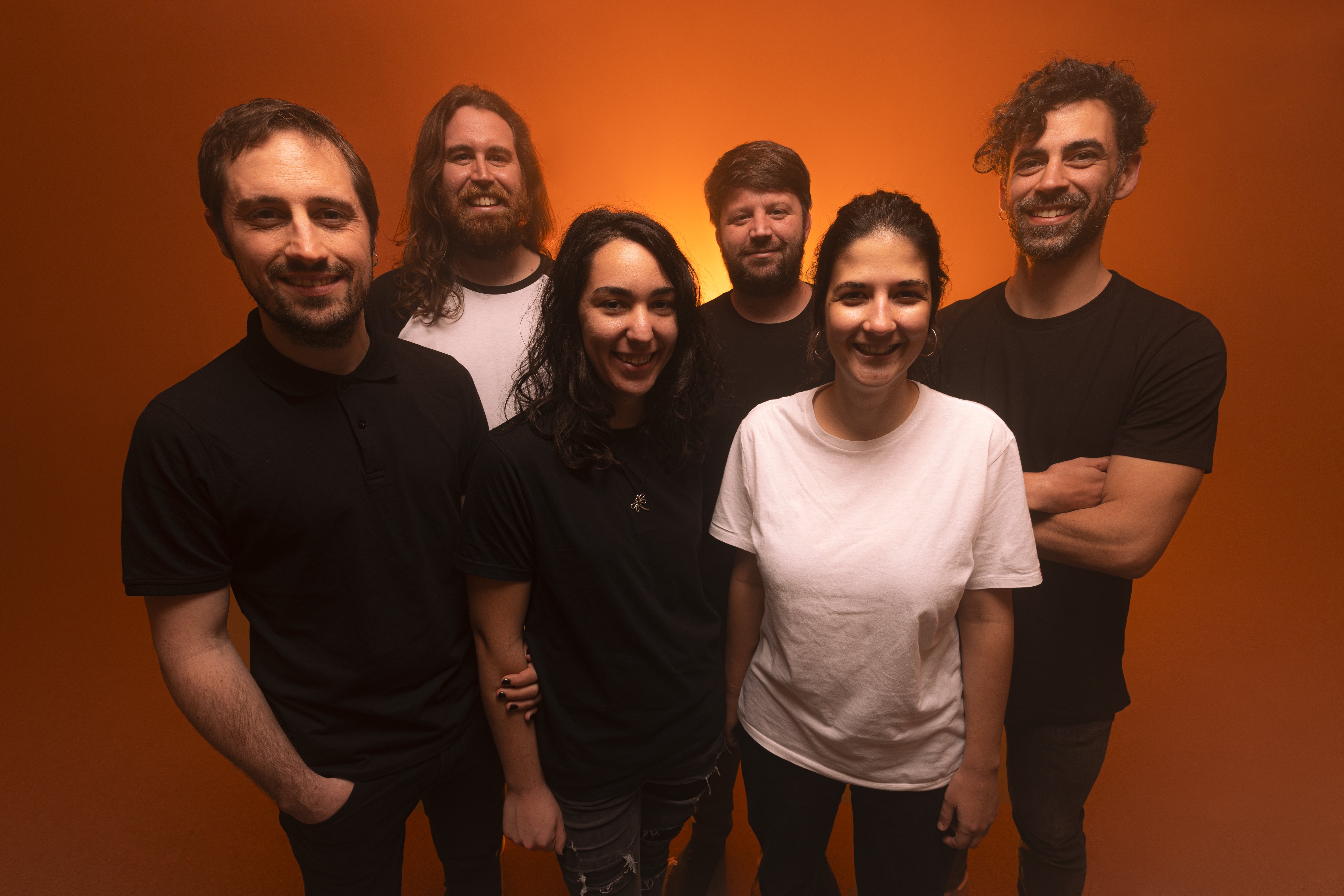 Ebri Knight: "Tots fem equilibris entre la nostra essència i allò comercial"