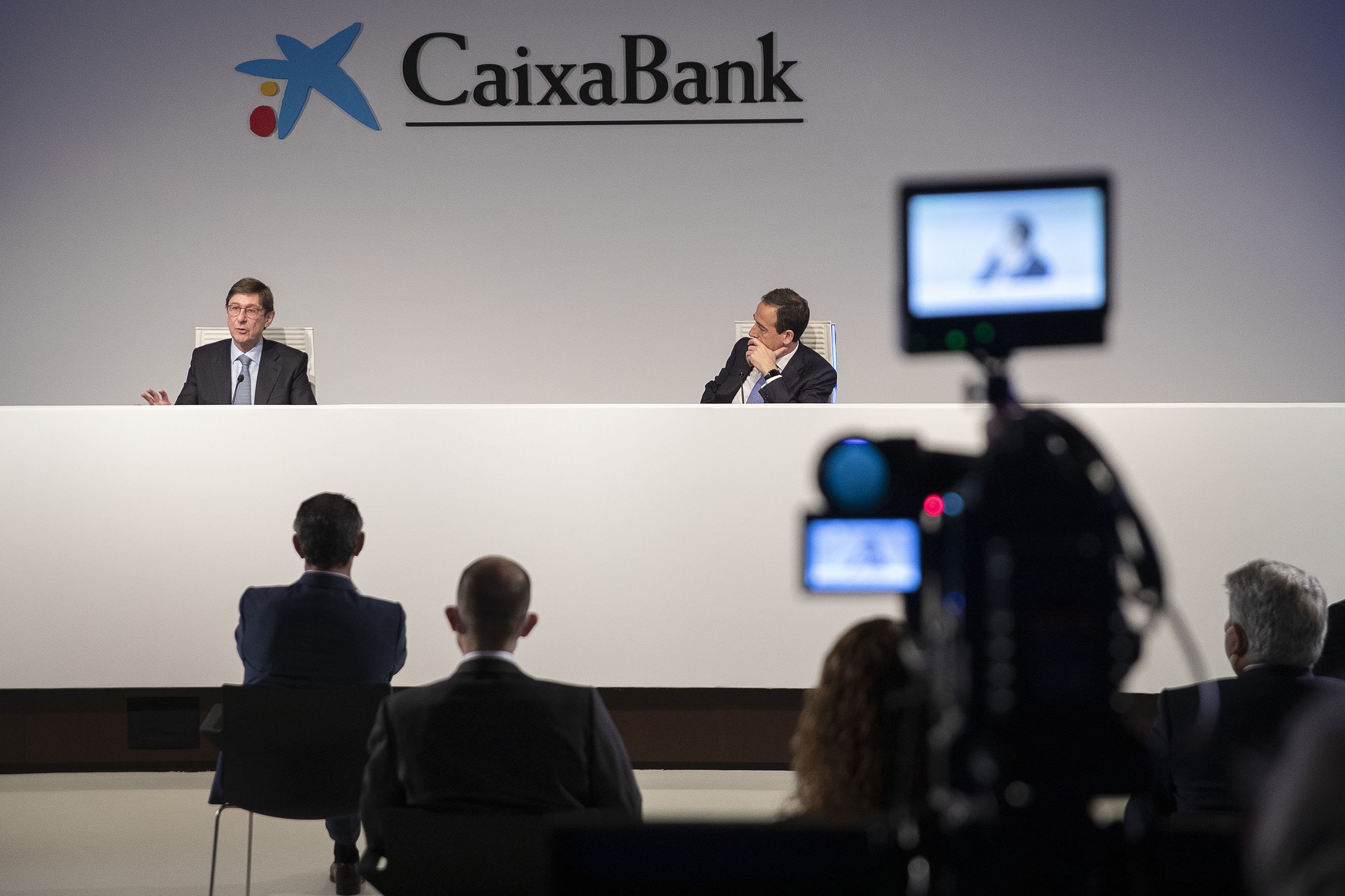 CaixaBank transmite un mensaje "de unidad y confianza" después de la fusión
