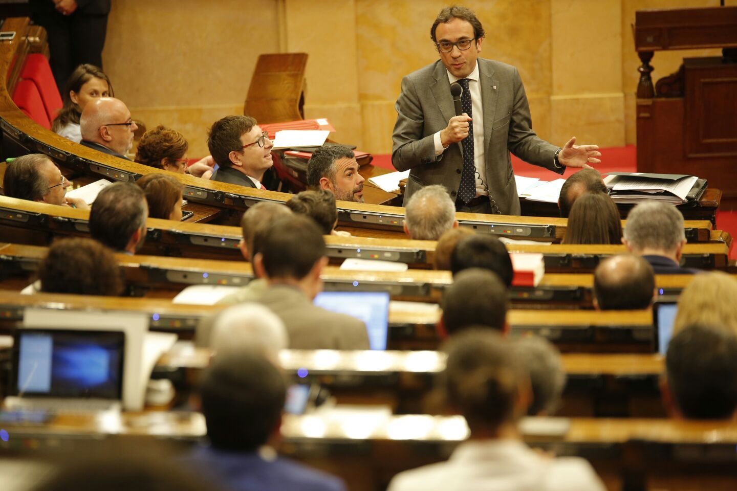 Rull es compromet a no prorrogar les concessions de la C-32 i C-33