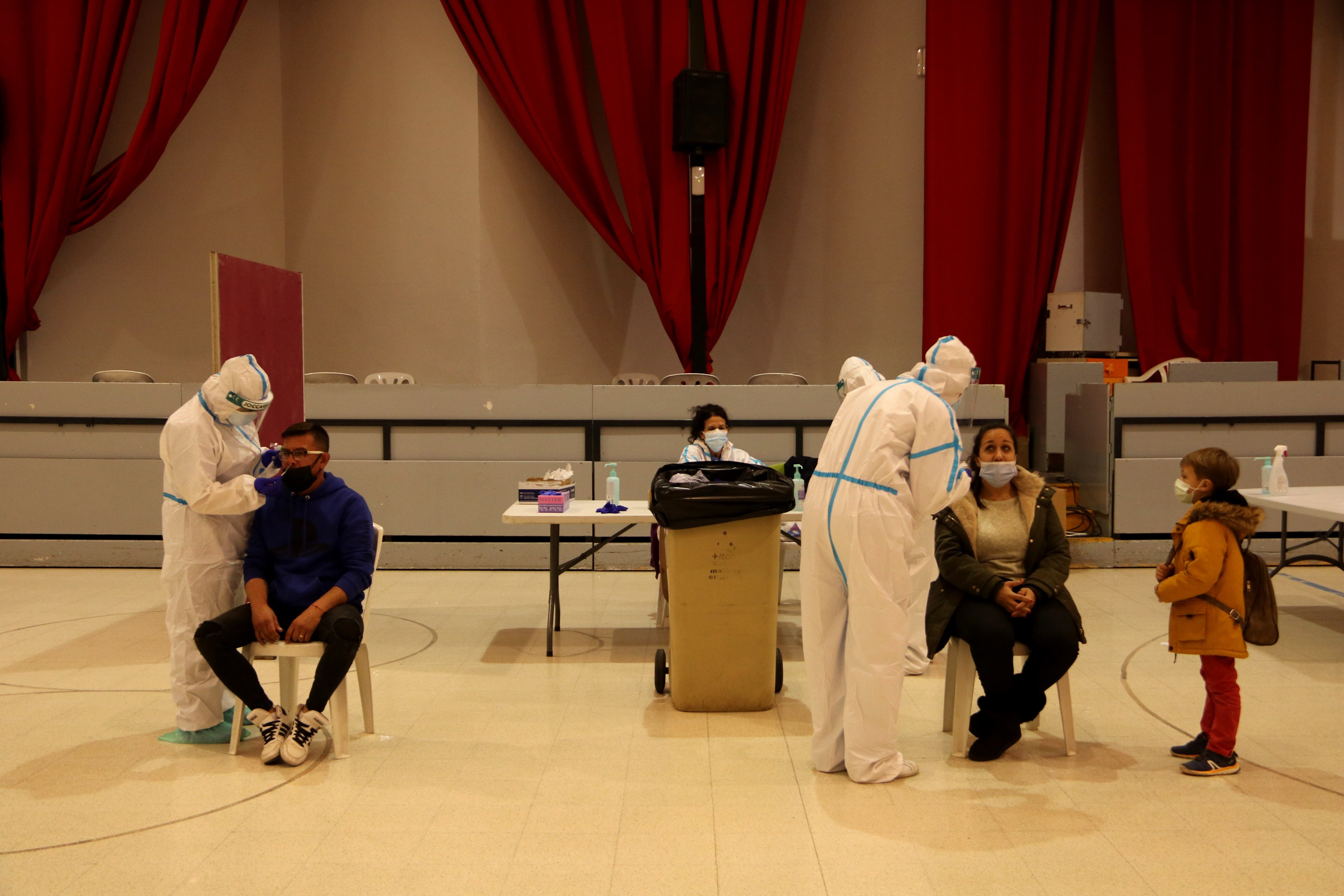 Salut farà un cribratge a tots els alumnes i treballadors de les universitats