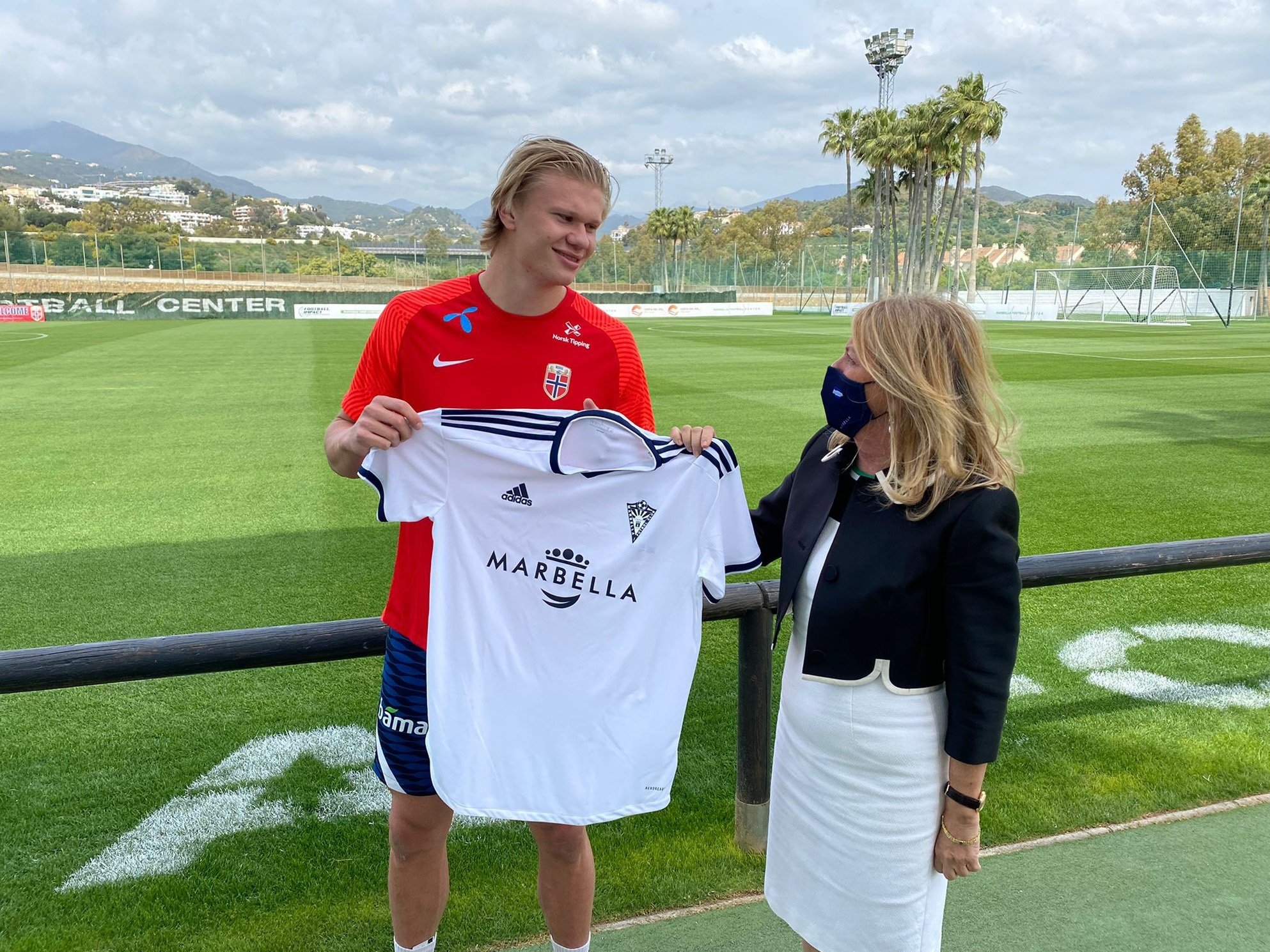 Haaland, futbolista pretès per Barça i Reial Madrid: "Ja tinc casa a Espanya"
