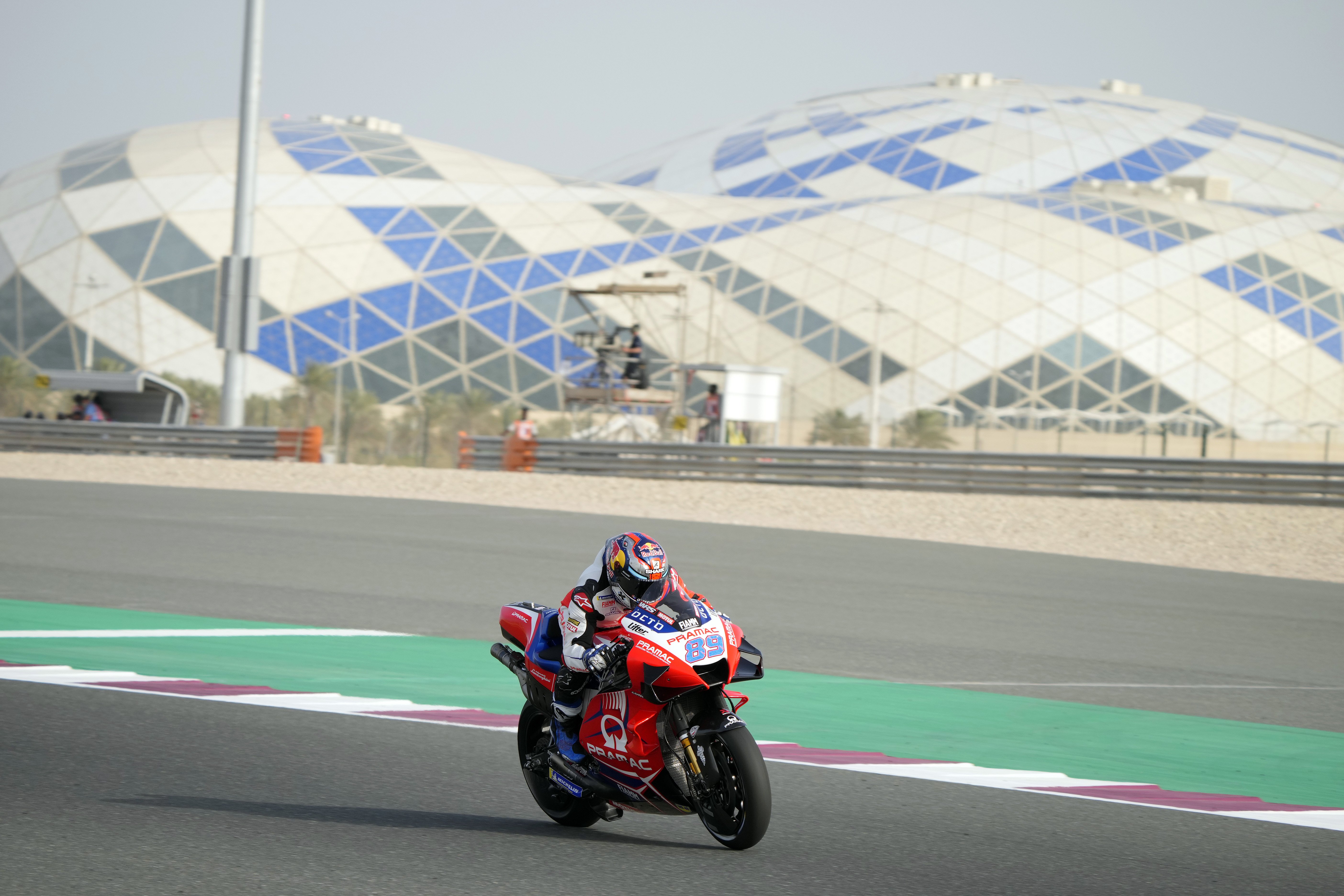 Jorge Martín sorprèn Viñales a Doha i s'adjudica la seva primera pole a MotoGP