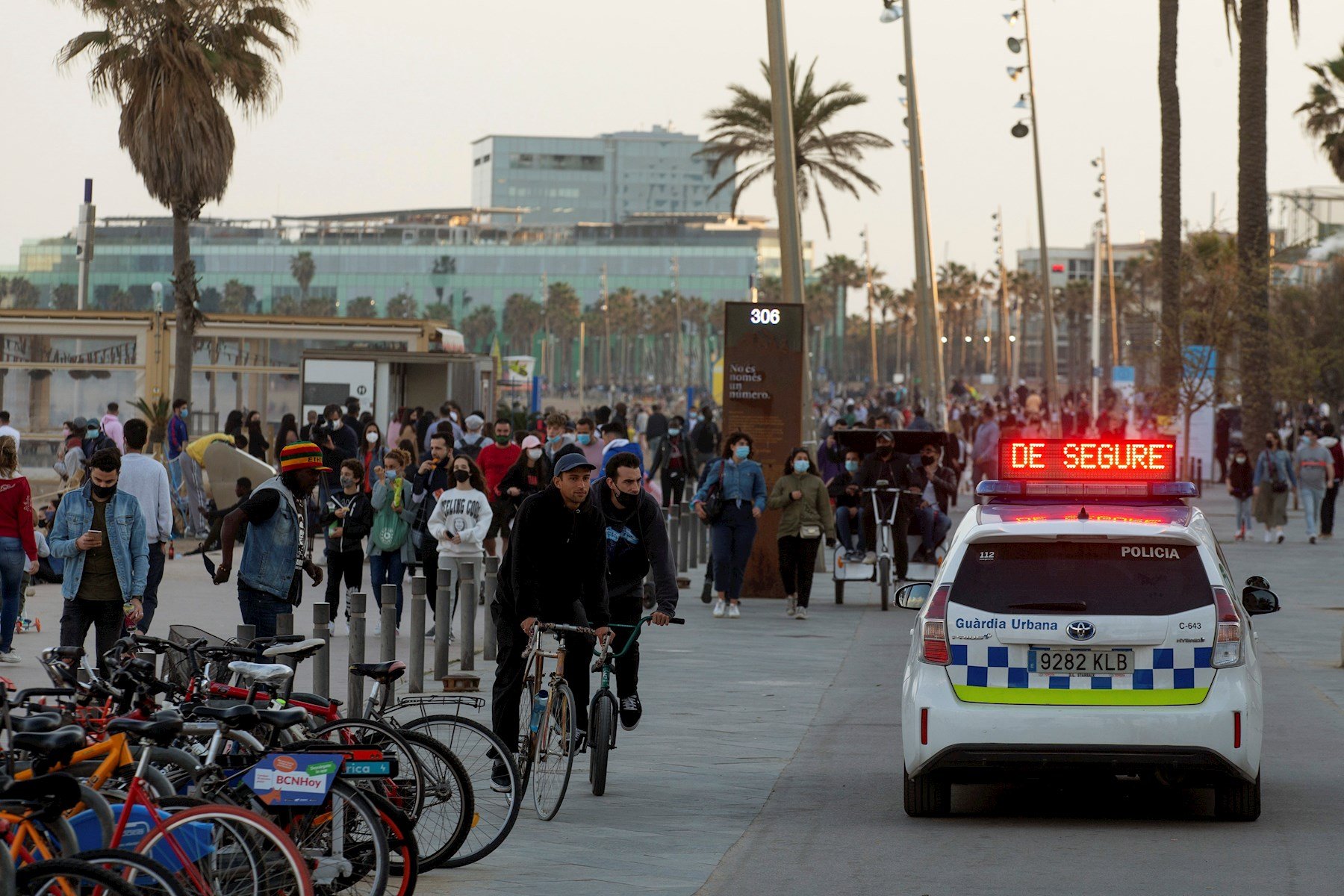 Paseo Marítimo, sábado Barcelona COVID / efe