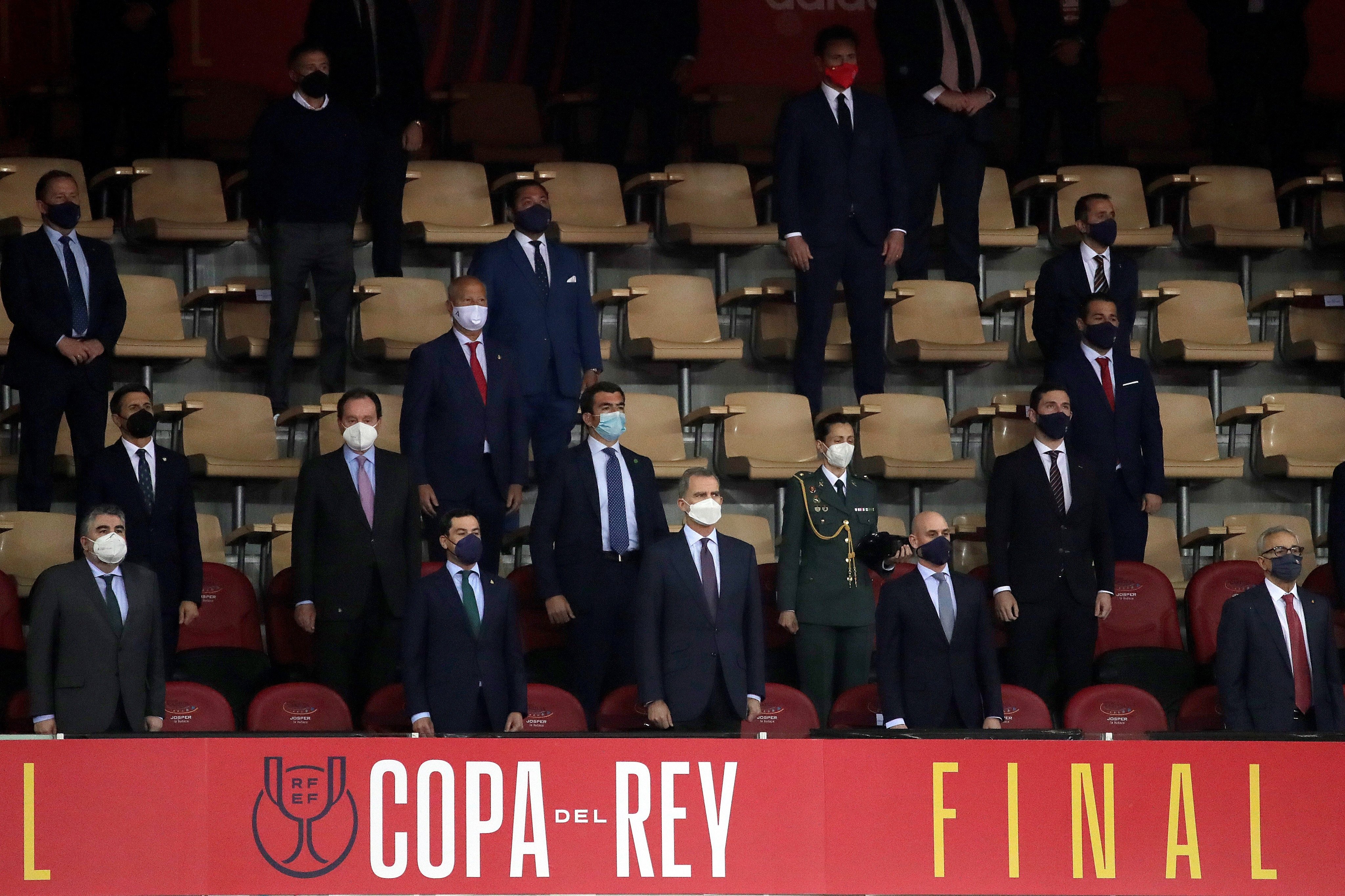 Protesta virtual: la afición del Athletic y la Real silban el himno de España
