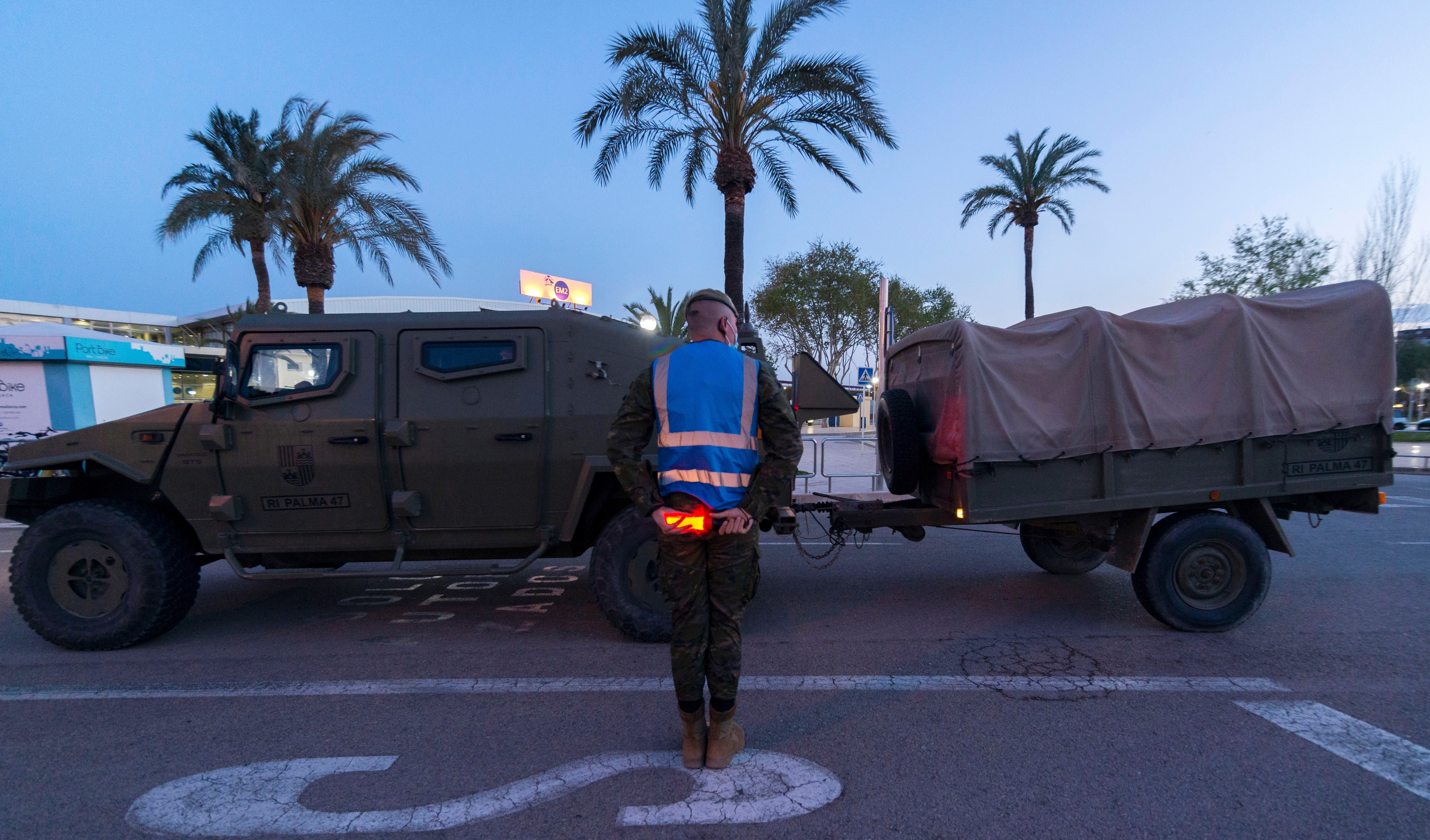 Militars progressistes denuncien el feixisme arrelat dins l'Exèrcit