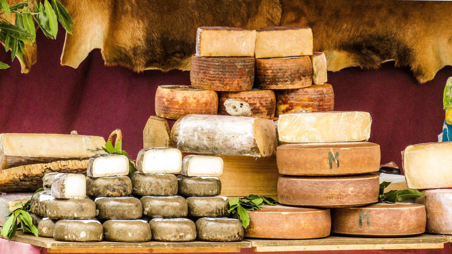 El formatge número 1 del Gurmet d'El Corte Inglés està fet per mestres formatgers de forma tradicional
