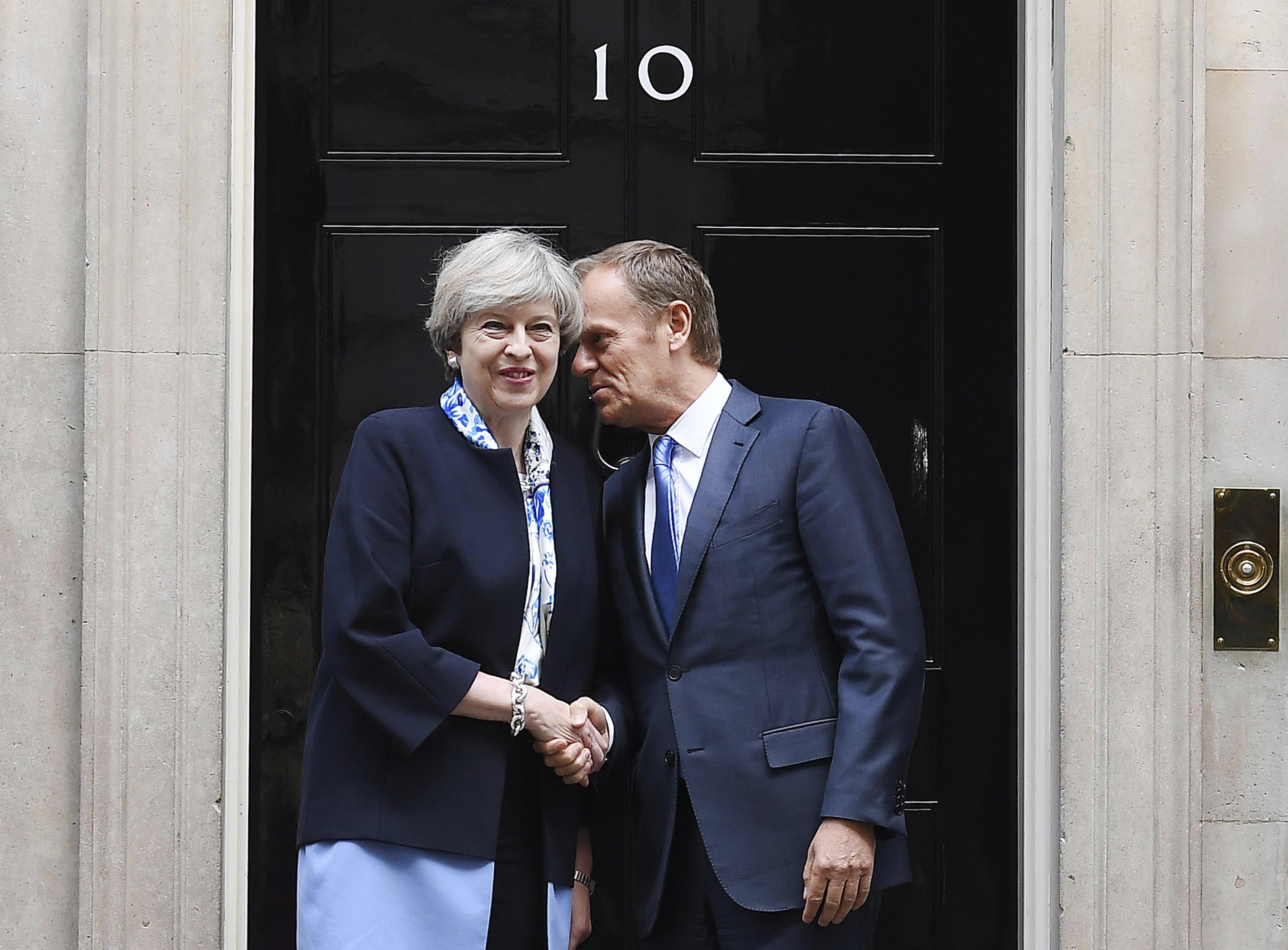 May avisa Tusk que Gibraltar "no és negociable"