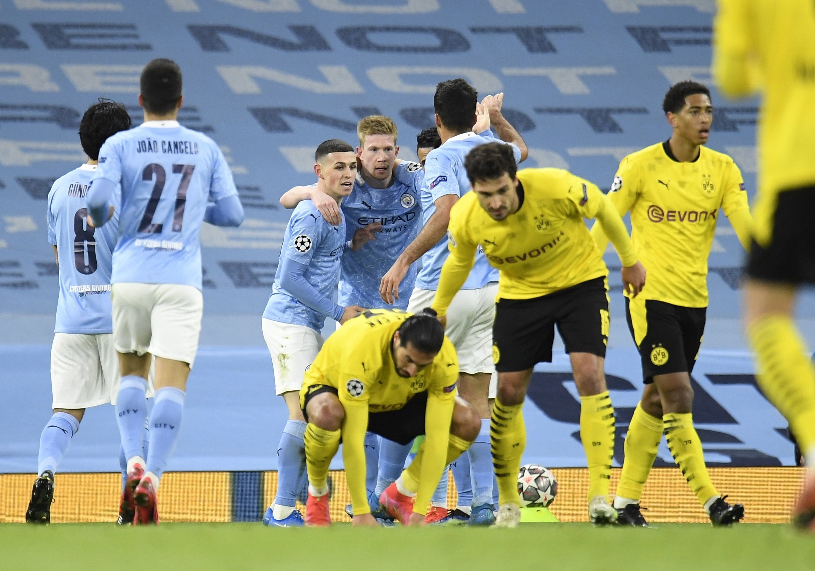 El Manchester City pateix per guanyar contra el Dortmund (2-1)