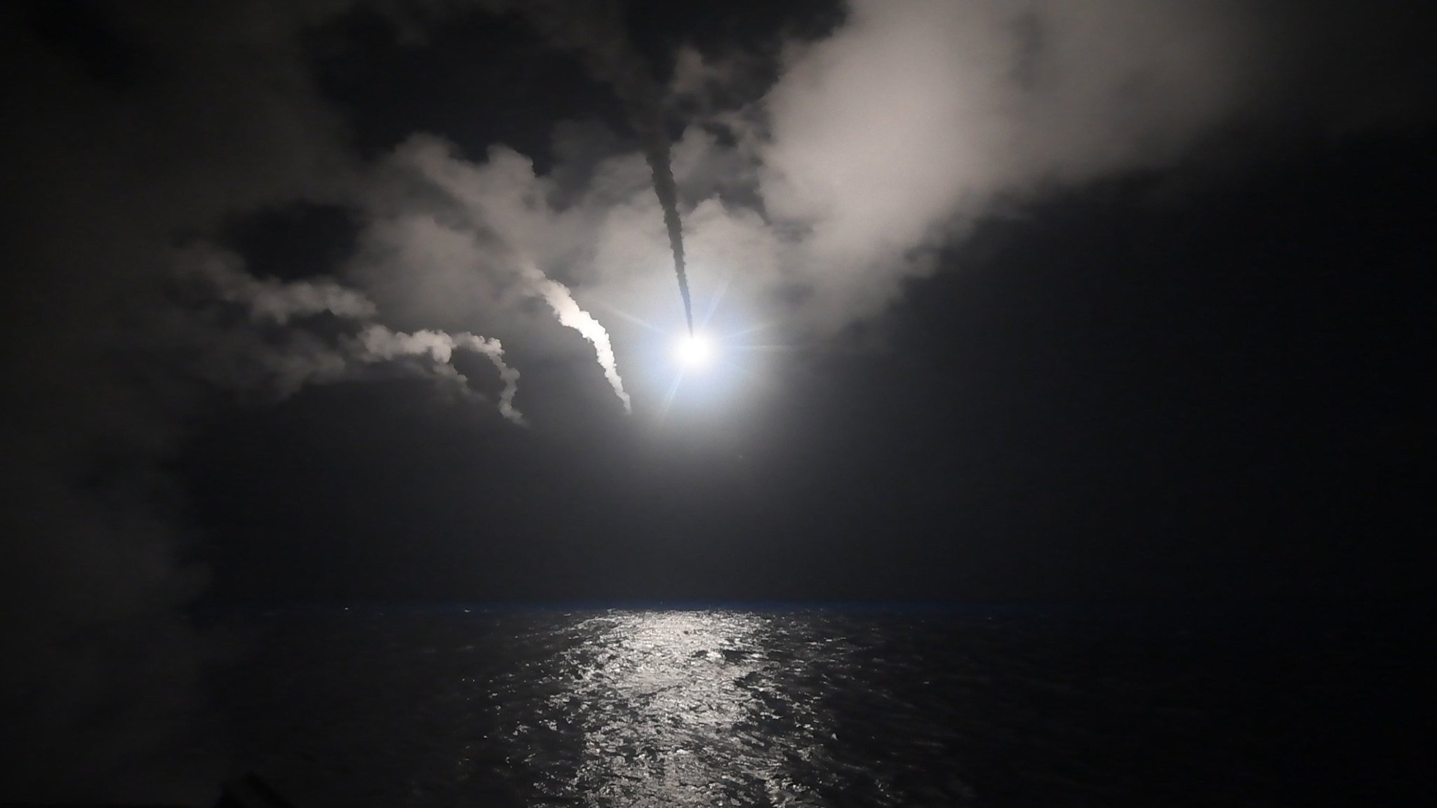 Israel lanza un misil contra una instalación militar en Siria