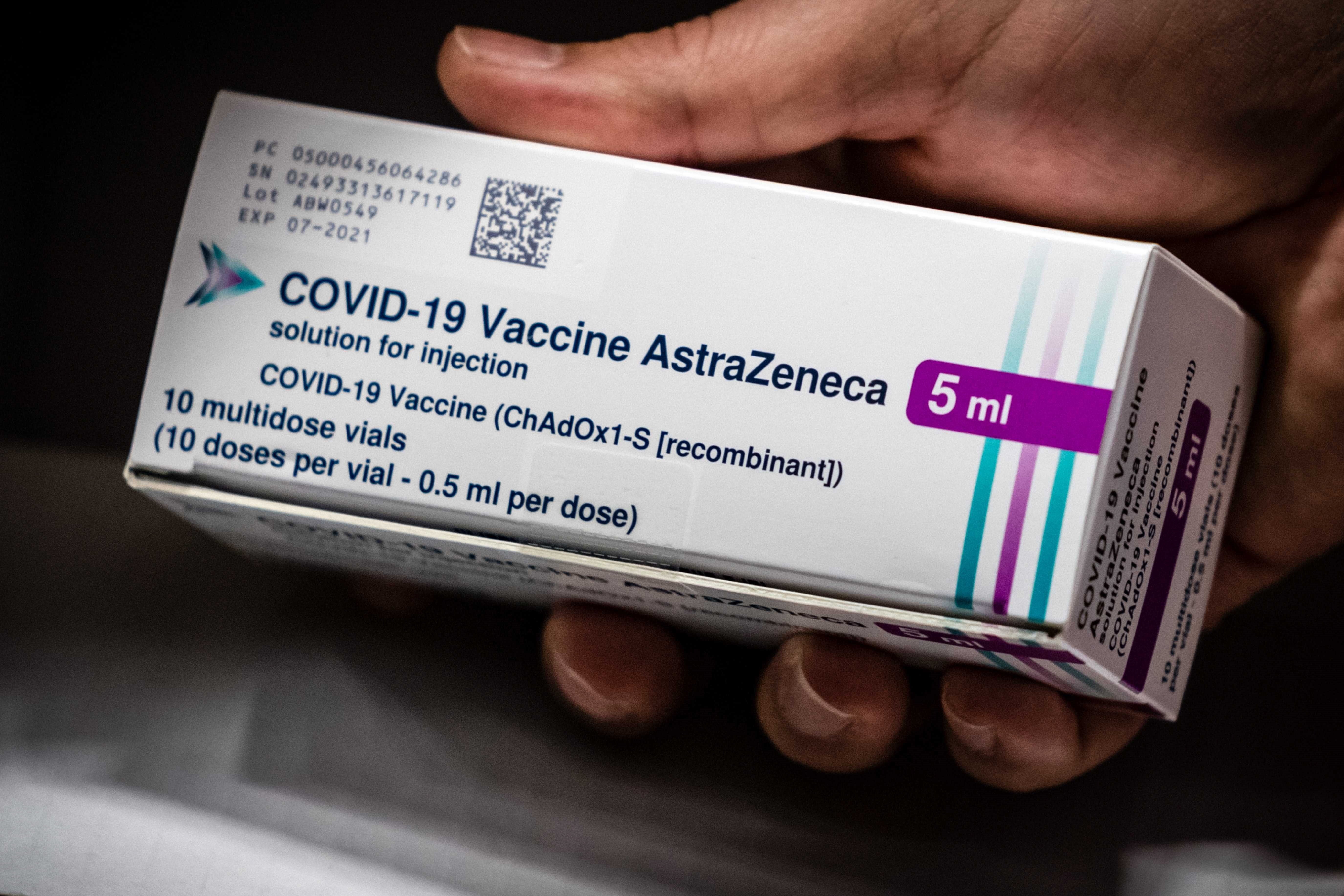 coronavirus vacuna astrazeneca efe