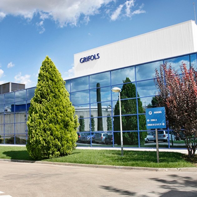 Grifols reduce su beneficio hasta 182,8 millones por el impacto de la pandemia