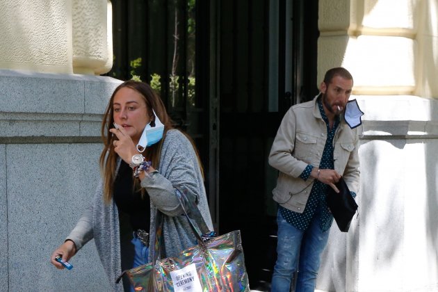 Rocío Flores y Antonio David fumando GTRES