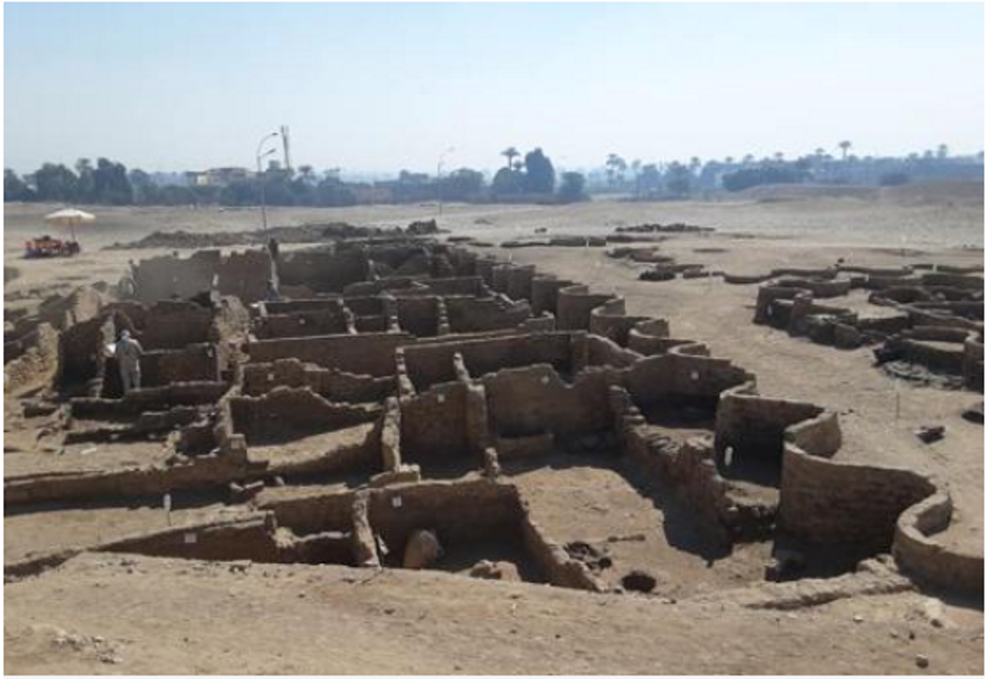 Restos Ciudad perdida Luxor
