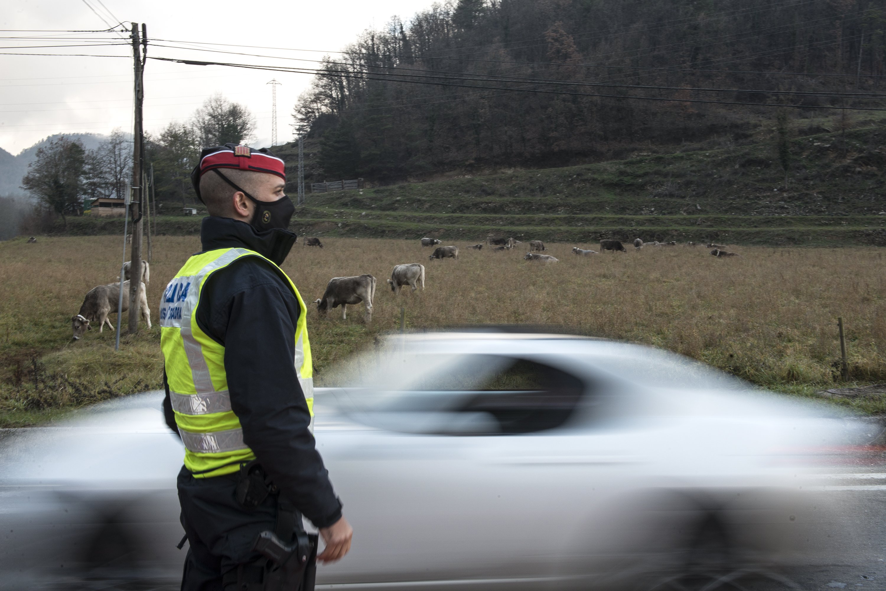 Torna el confinament comarcal: quines són les excepcions per sortir?