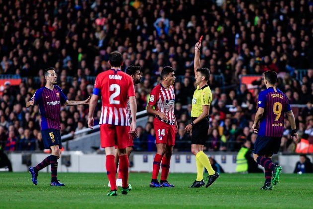 Gil Manzano arbitro Busquets Suarez Barca Europa Press