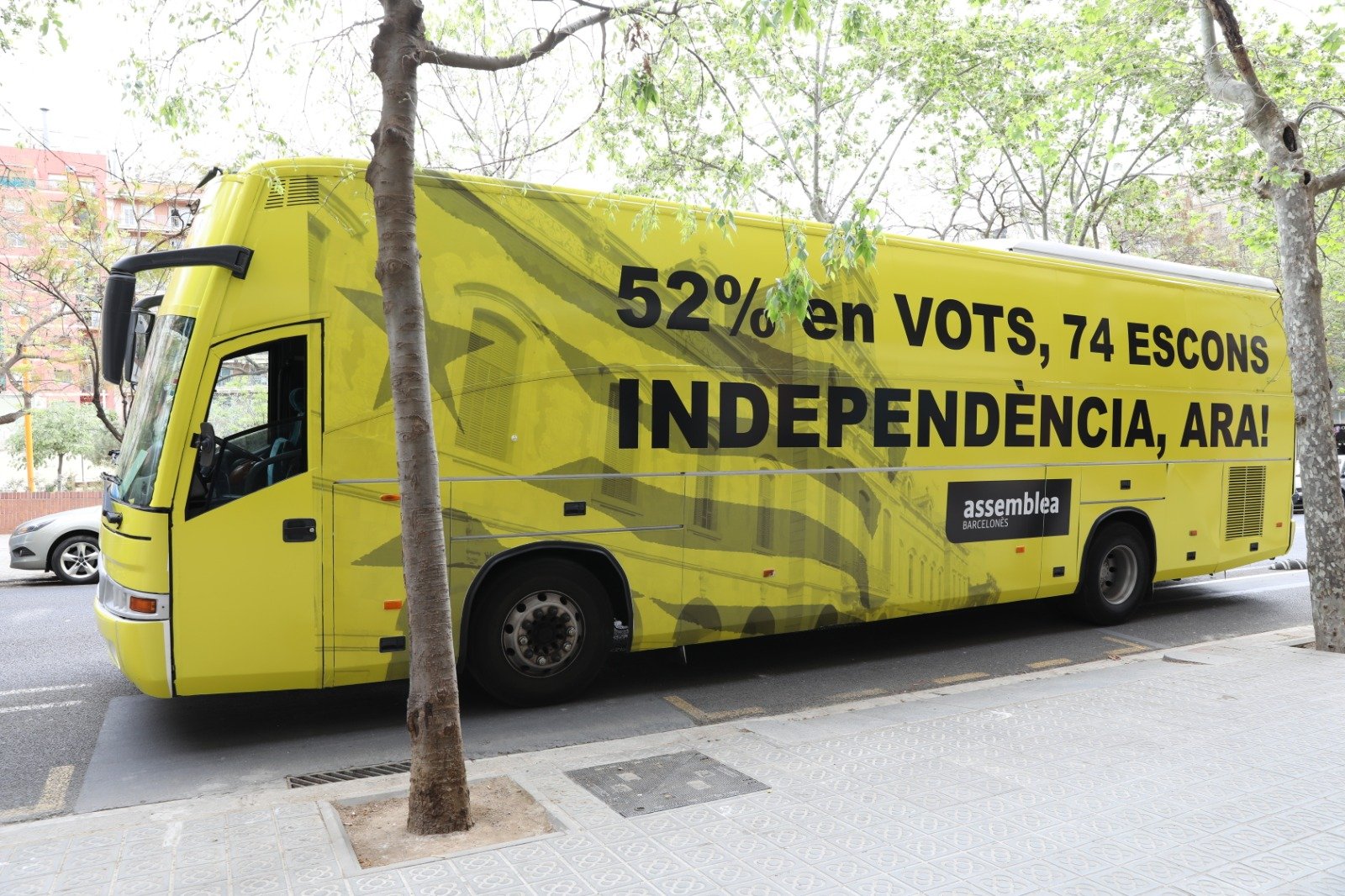 El bus de l'ANC ja roda perquè ERC i Junts accelerin cap a la independència
