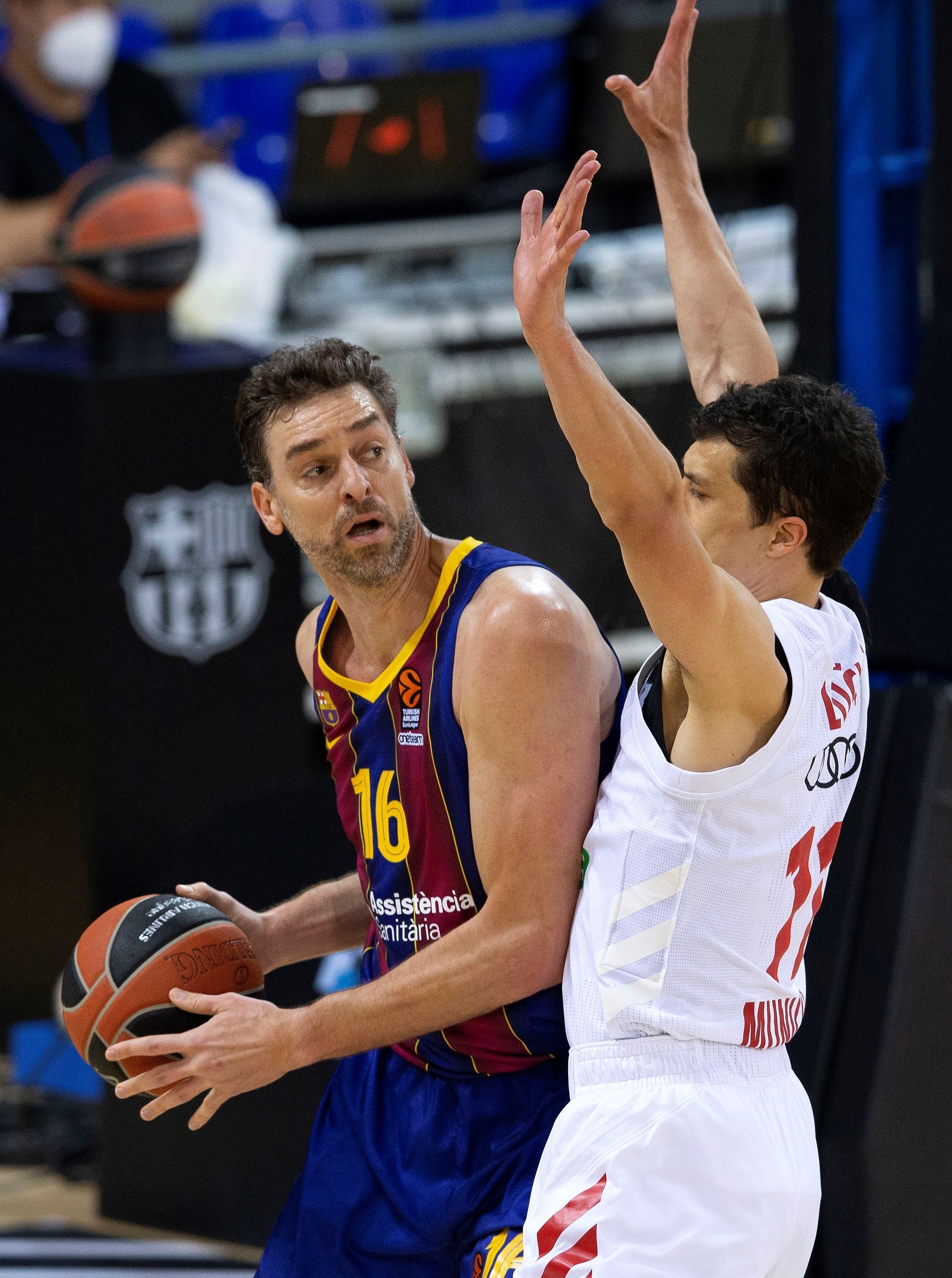 Gasol debuta con una derrota intrascendente del Barça contra el Bayern (72-82)