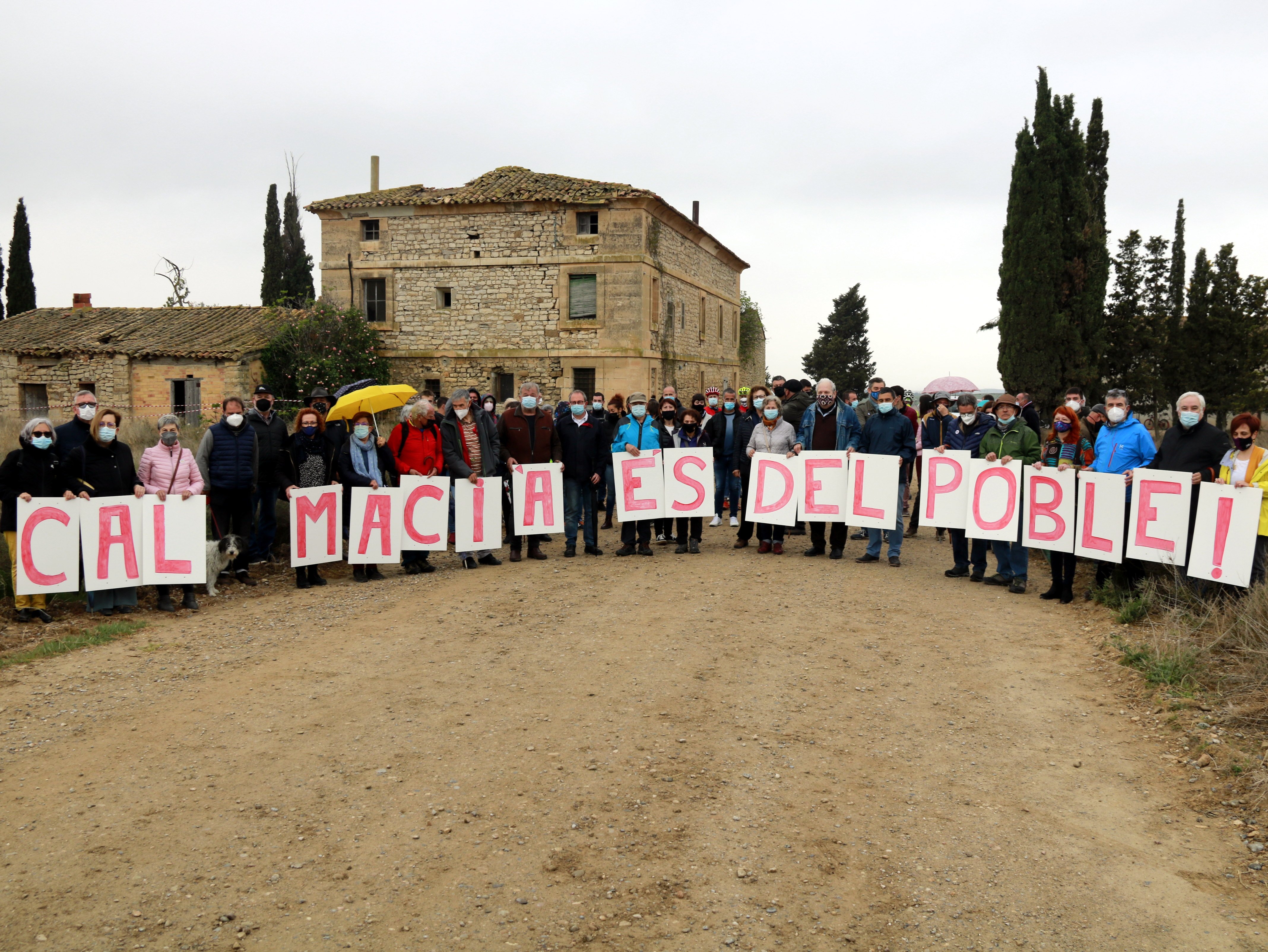 Mobilització per salvar la casa Vallmanya de Macià