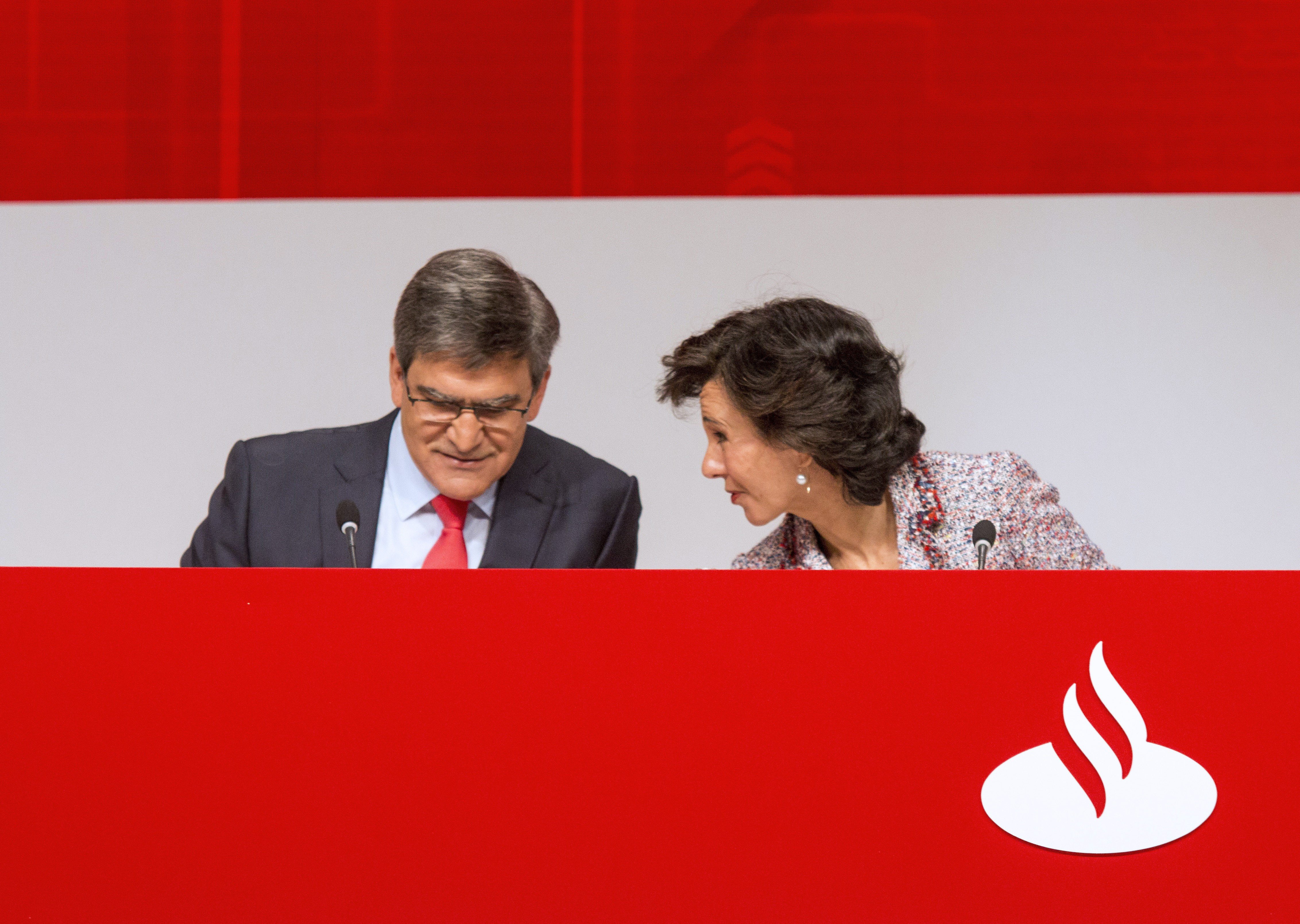 Santander cobreix la seva ampliació de 7.072 milions amb una demanda vuit vegades superior