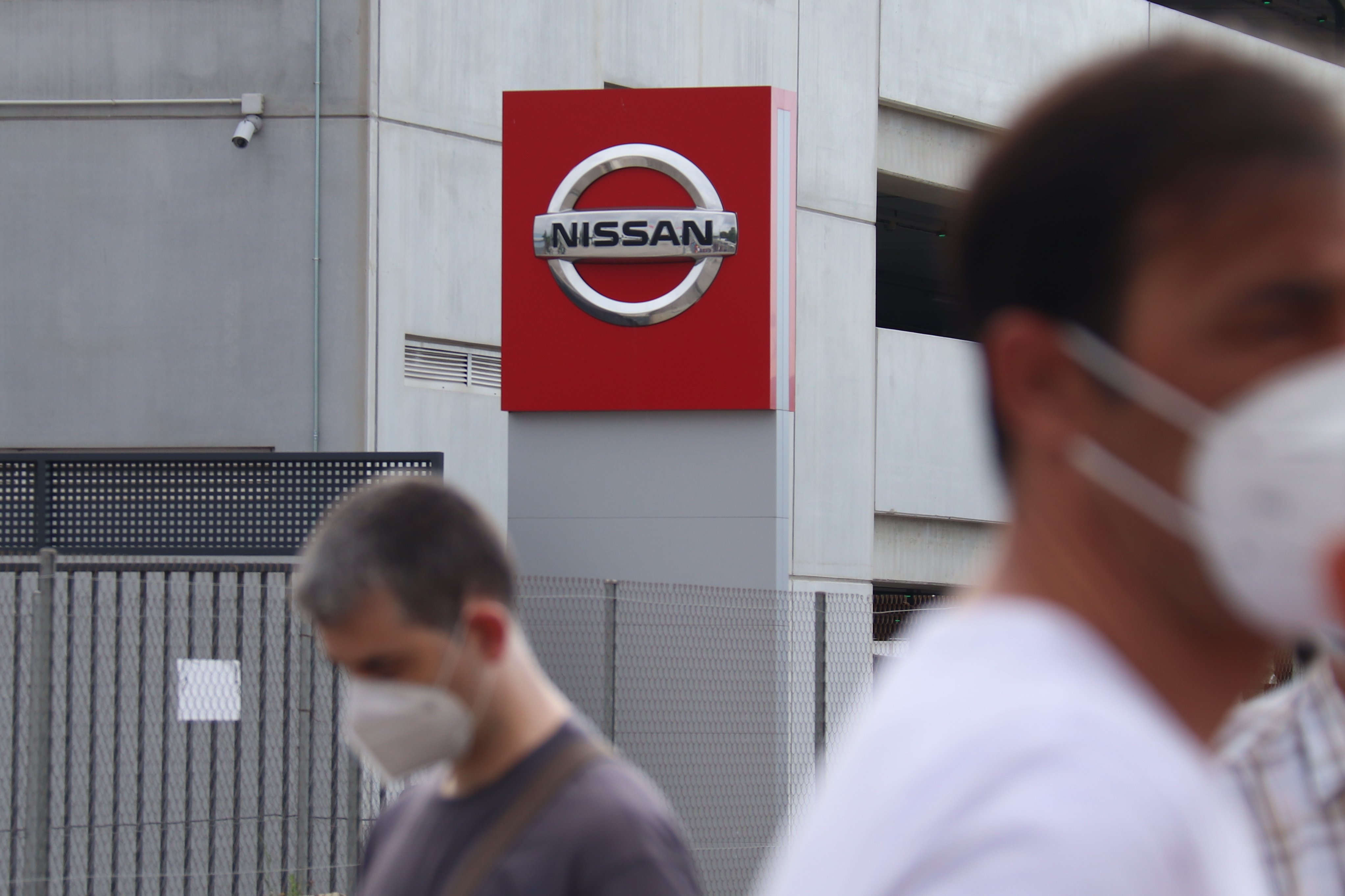 Empleats de Nissan exigeixen a Aragonès "implicació al màxim nivell"