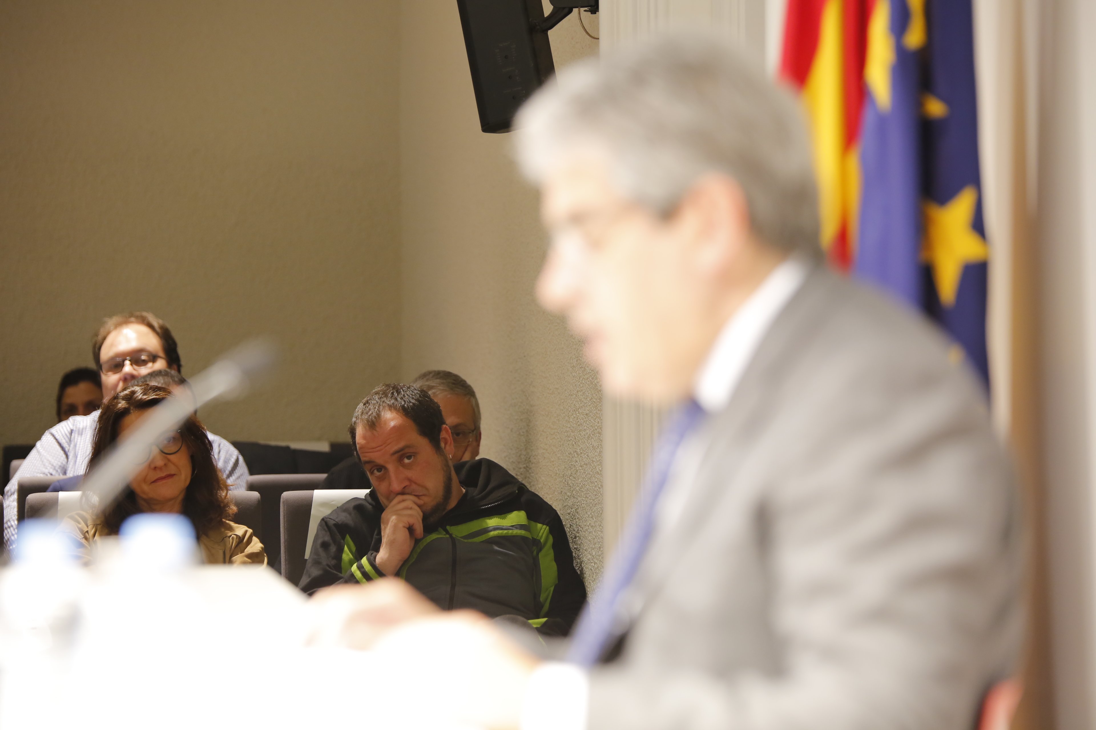 Pique entre Fernández y Bel por el nepotismo en el ayuntamiento de Barcelona