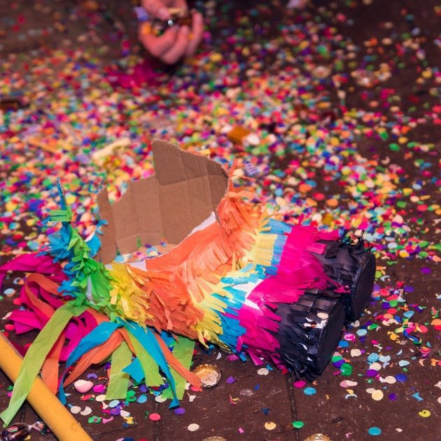Piñata / Pixabay Piñata / Pixabay