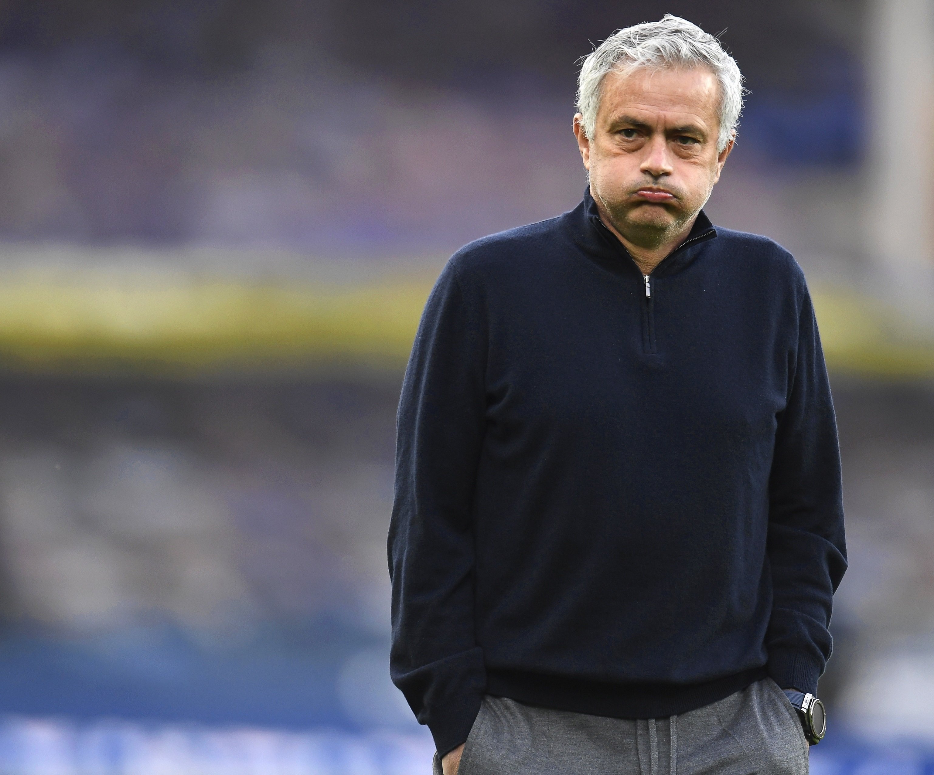 Mourinho el té pràcticament convençut, no confia absolutament res en Xavi Hernández. Adeu, Barça