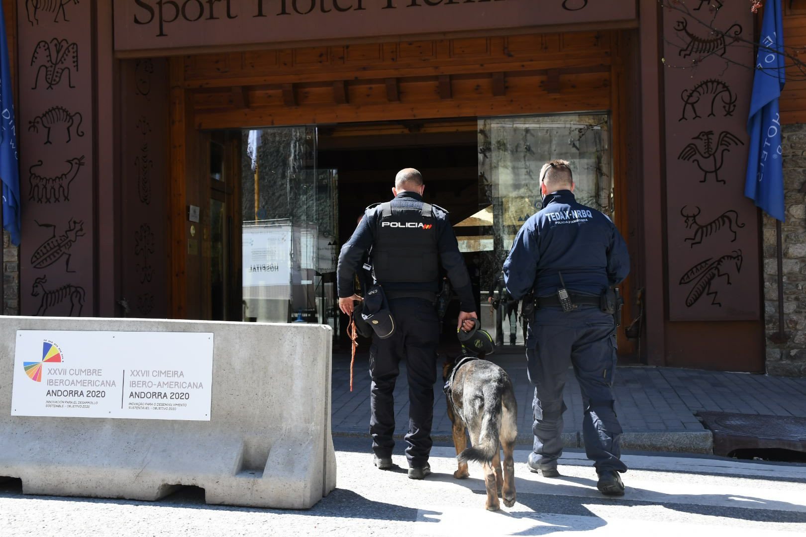 Desembarcament policial espanyol a Andorra (a la cimera Iberoamericana)