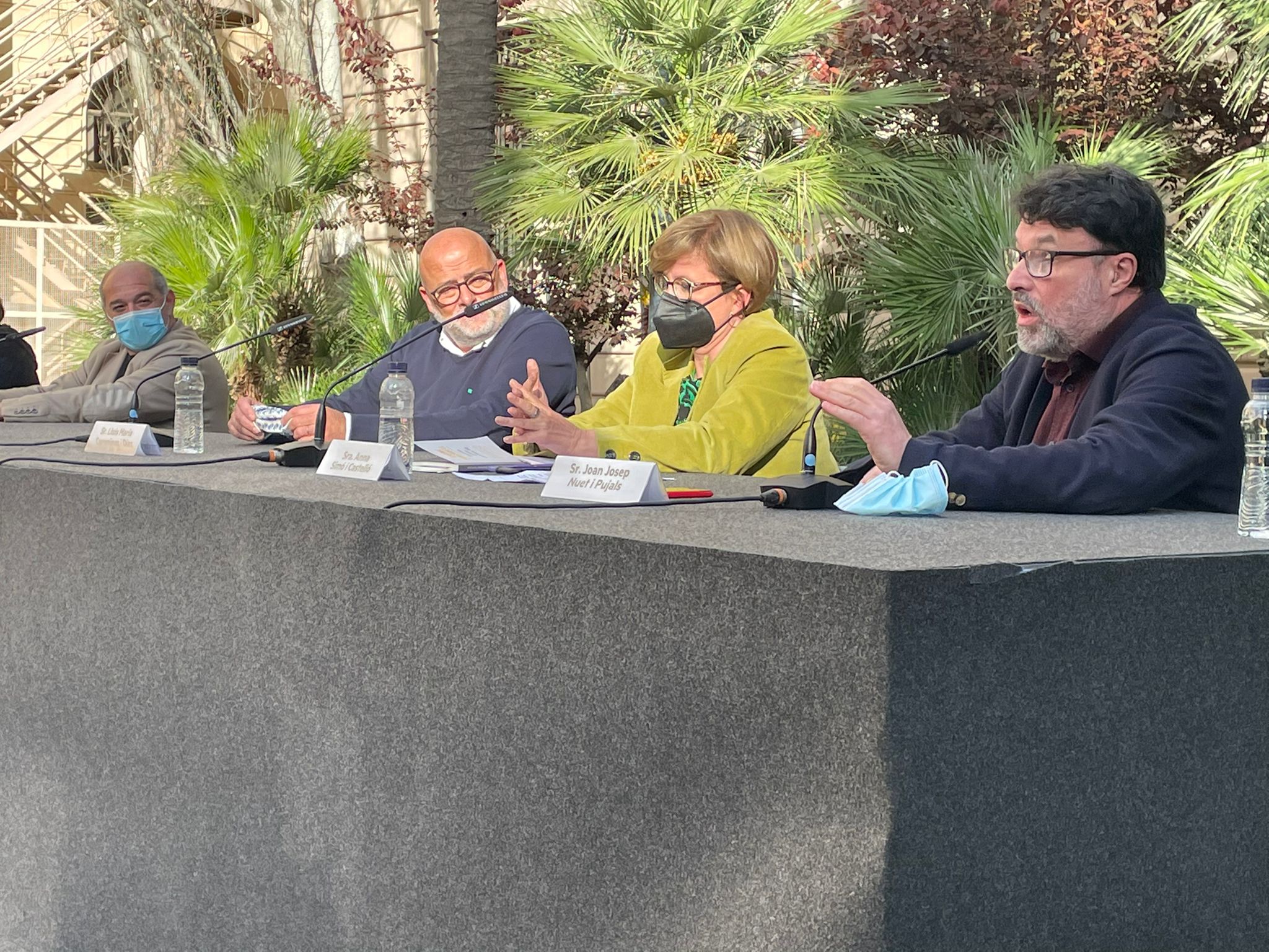 “She was the scapegoat”: Carme Forcadell's political colleagues reunite at book launch