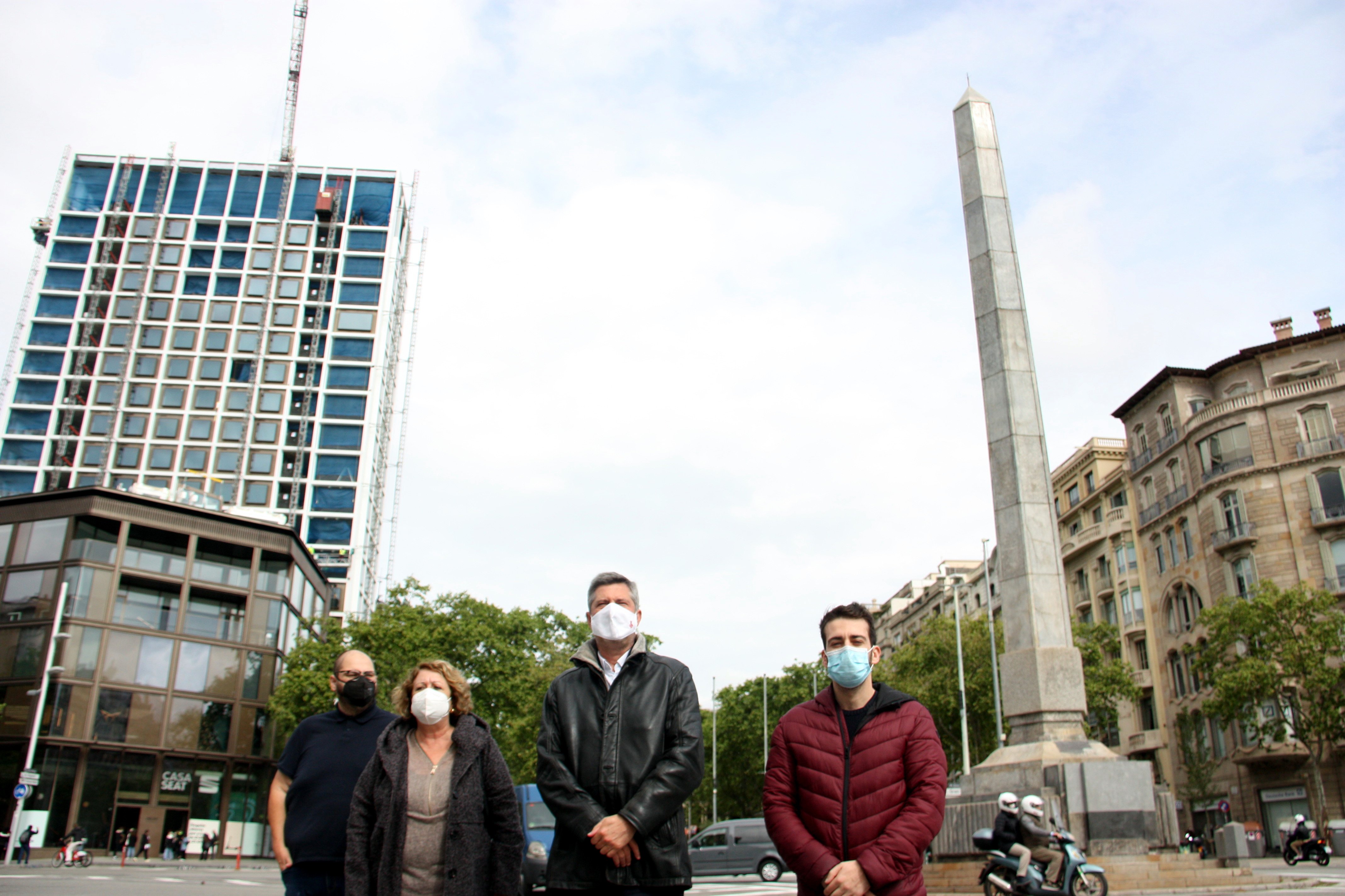 JxCat proposa una còpia de l'estàtua de la República per a la plaça Cinc d'Oros