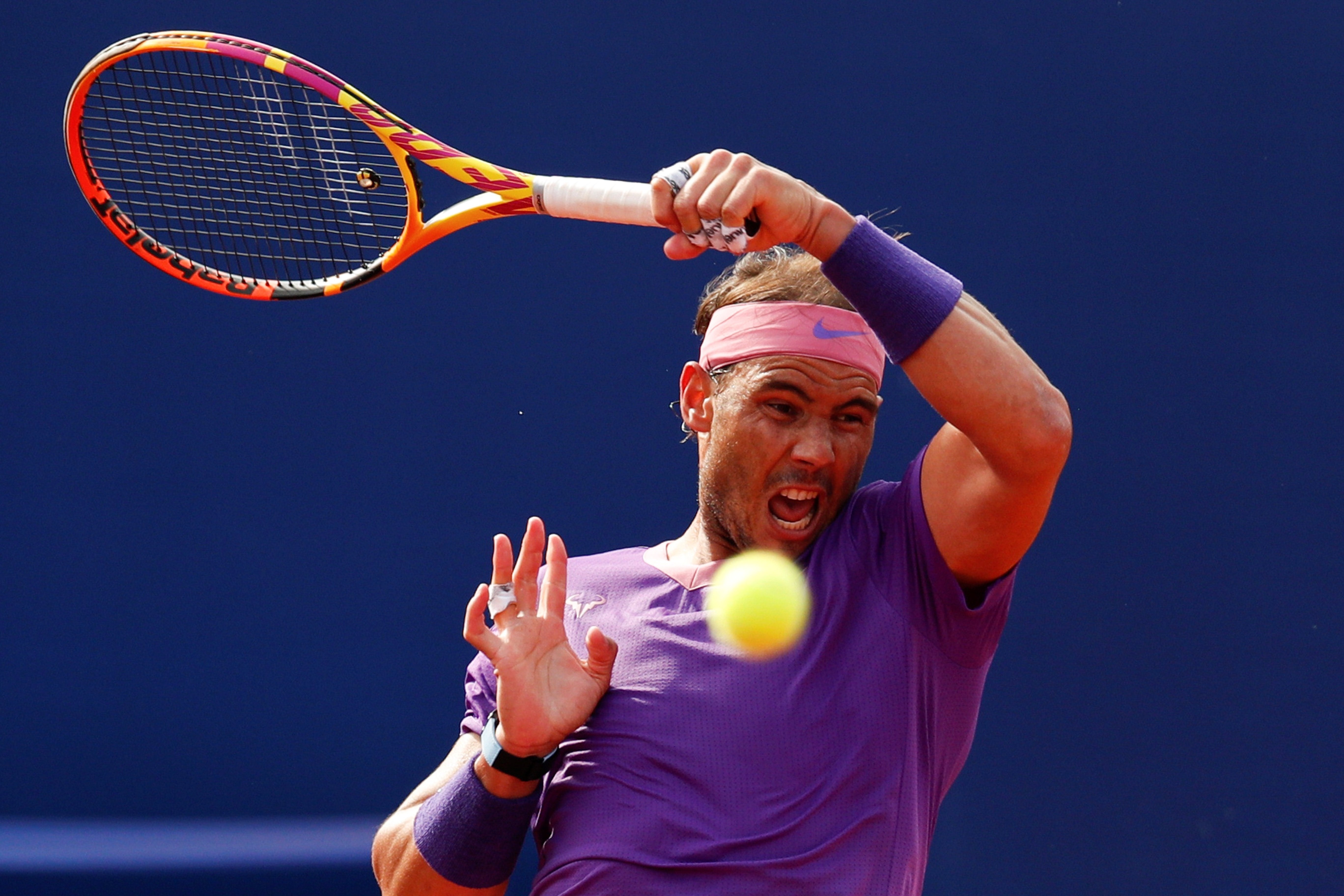 Nadal derrota Nishikori i ja és a quarts de l'Open Banc Sabadell