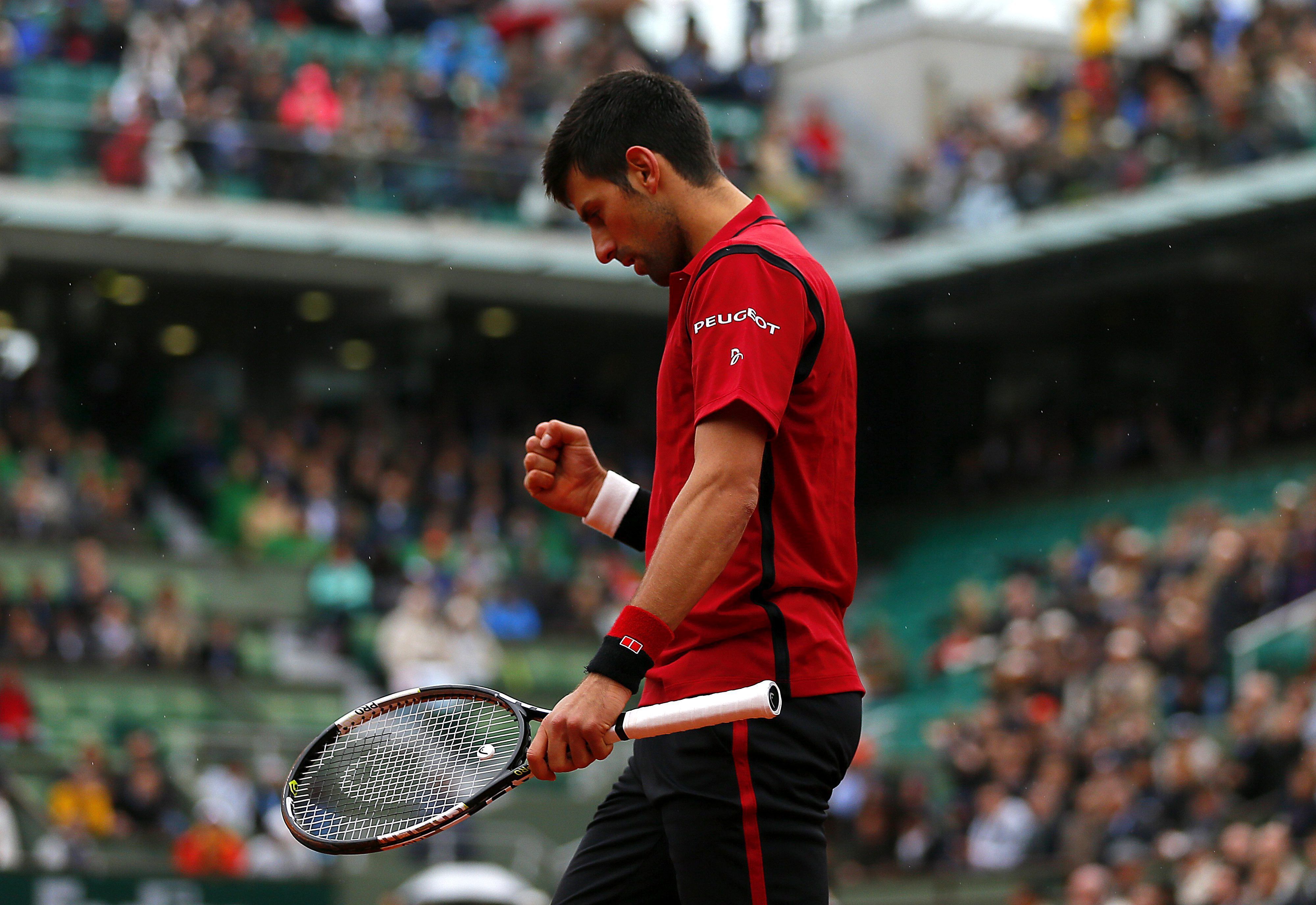 Djokovic avança amb pas ferm cap a semifinals