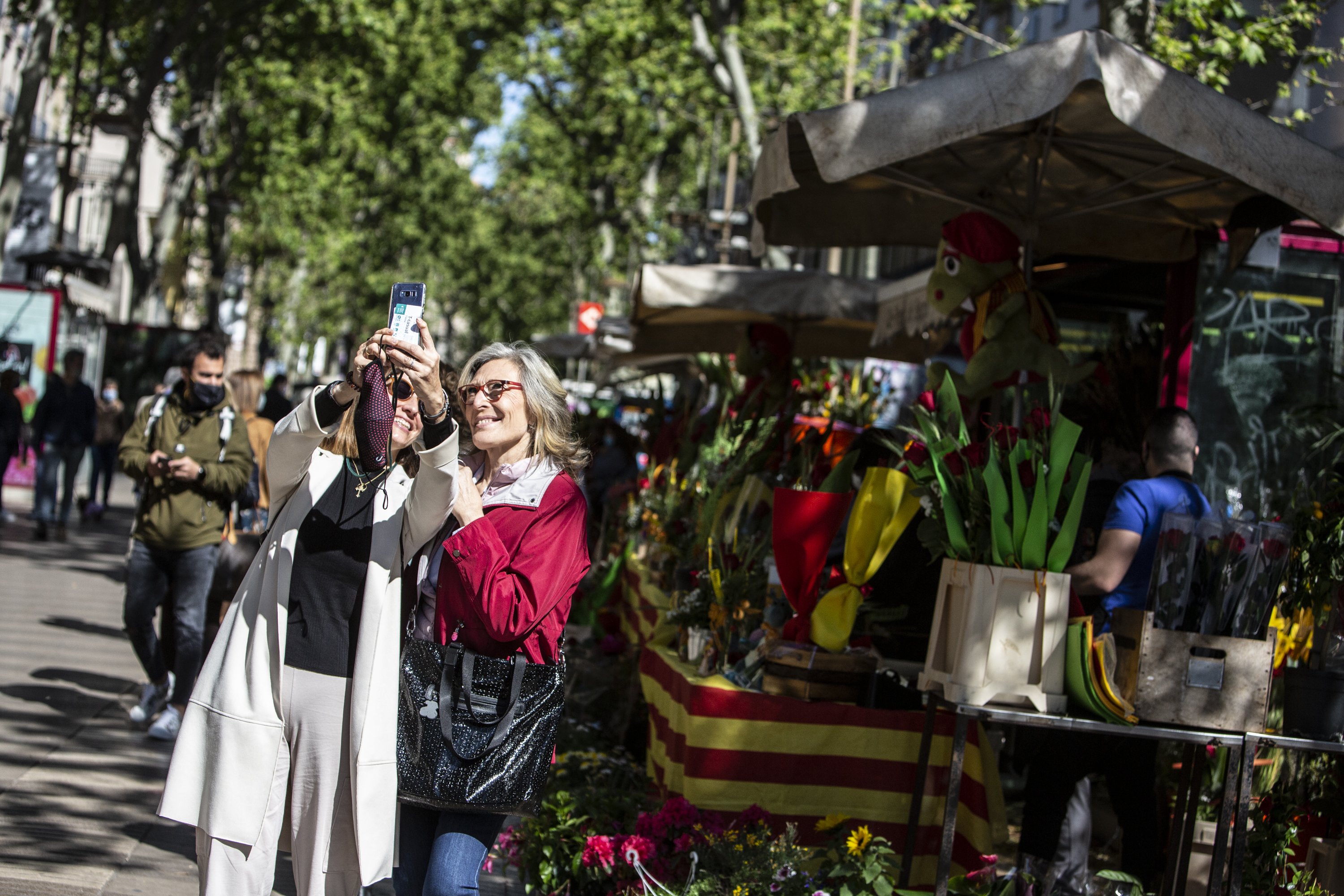 Las fotos que demuestran que Sant Jordi está vacunado