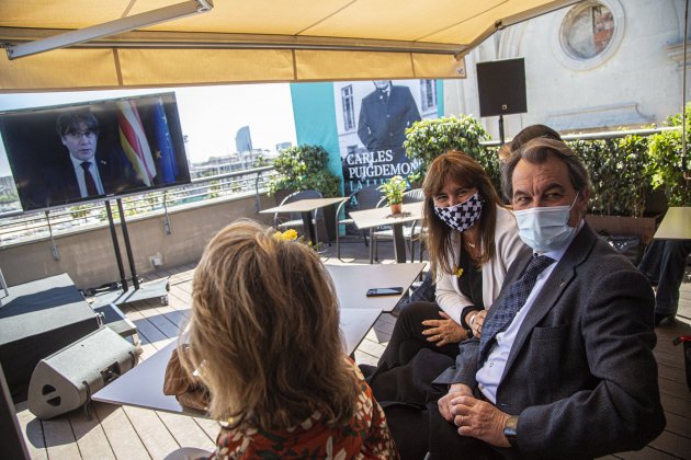 Sant Jordi 2021 presentación libro Puigdemont - Montse Giralt