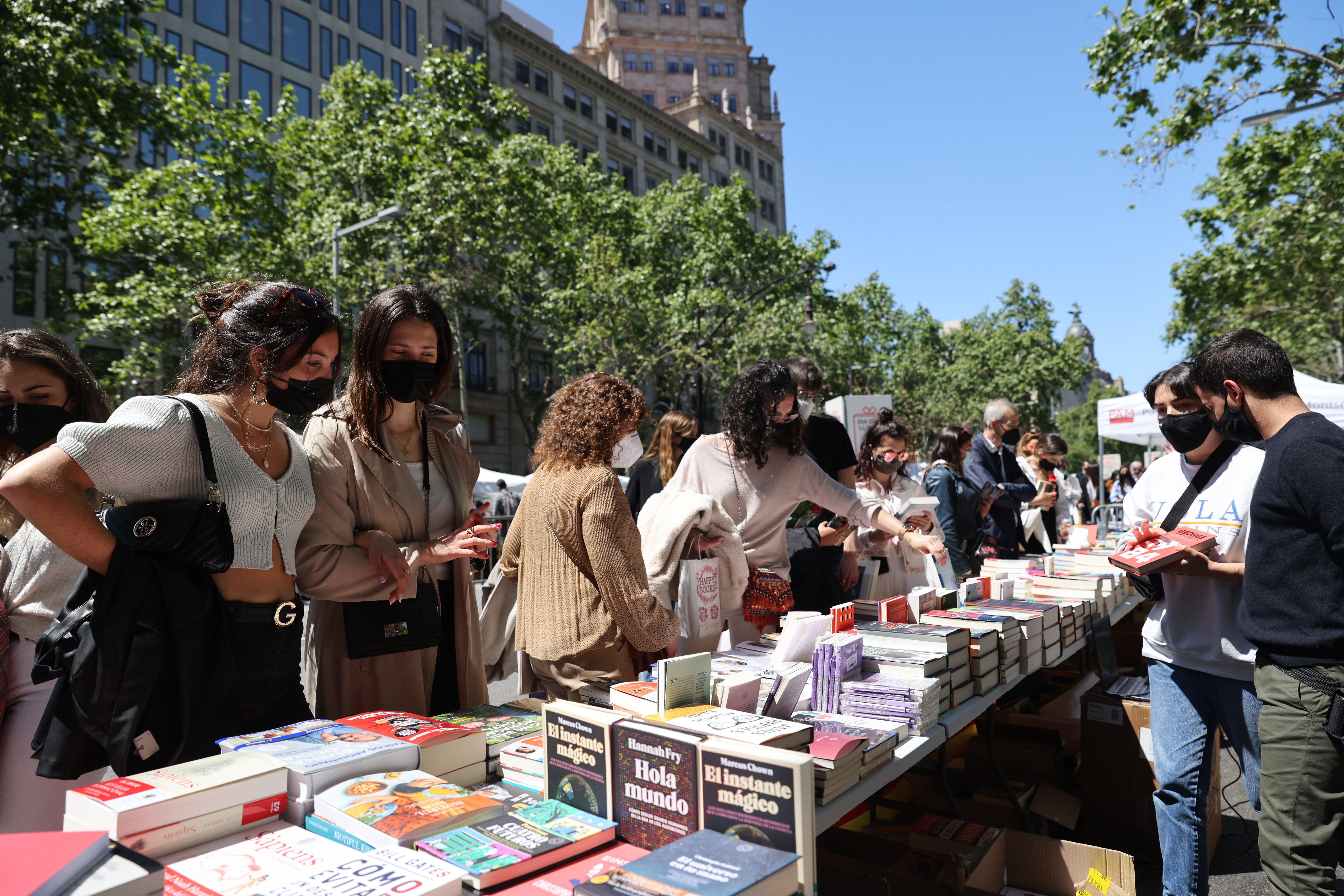 Llibrestiu: la literatura de proximidad toma las calles de Catalunya